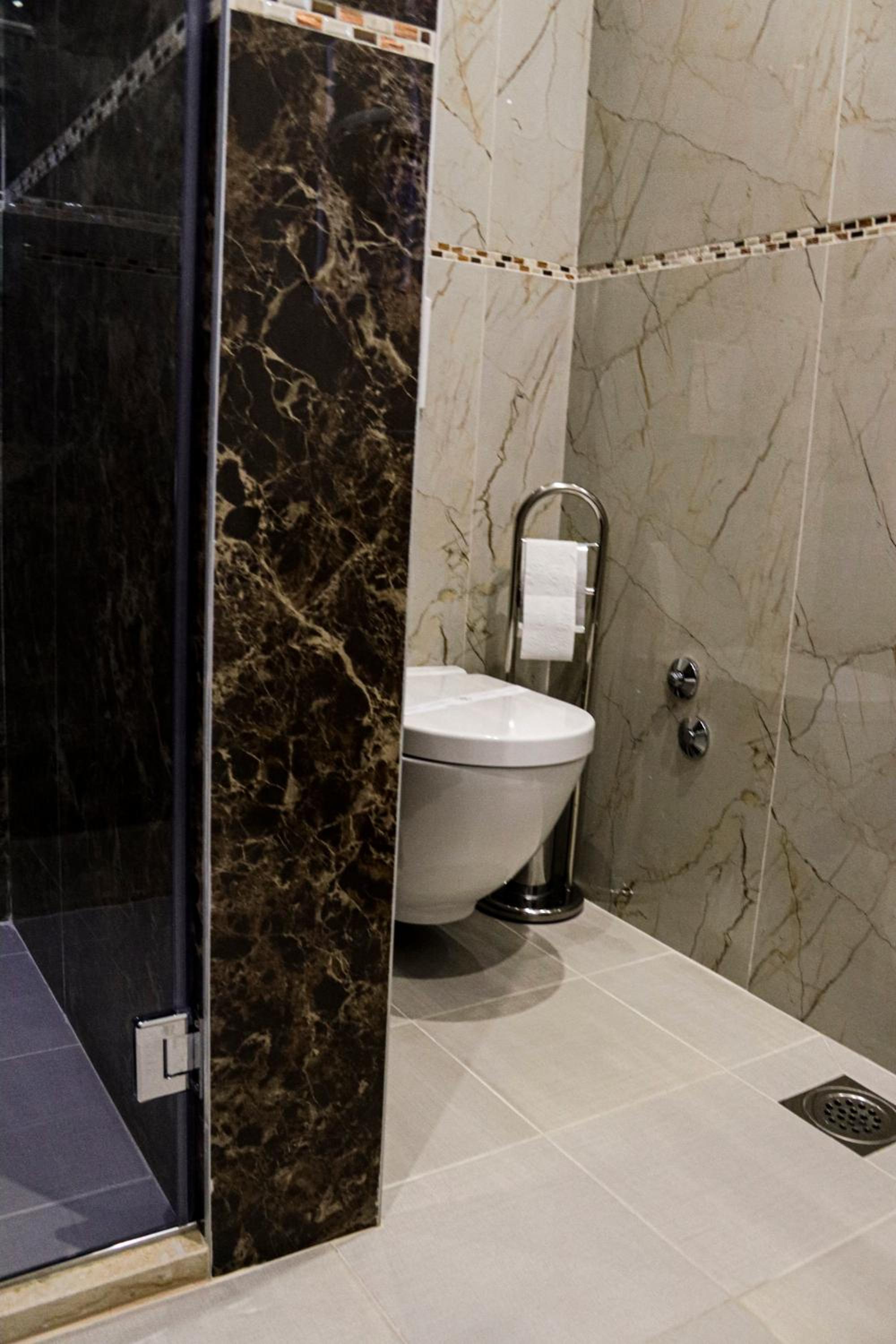 Twin Room with Bathroom photo 2