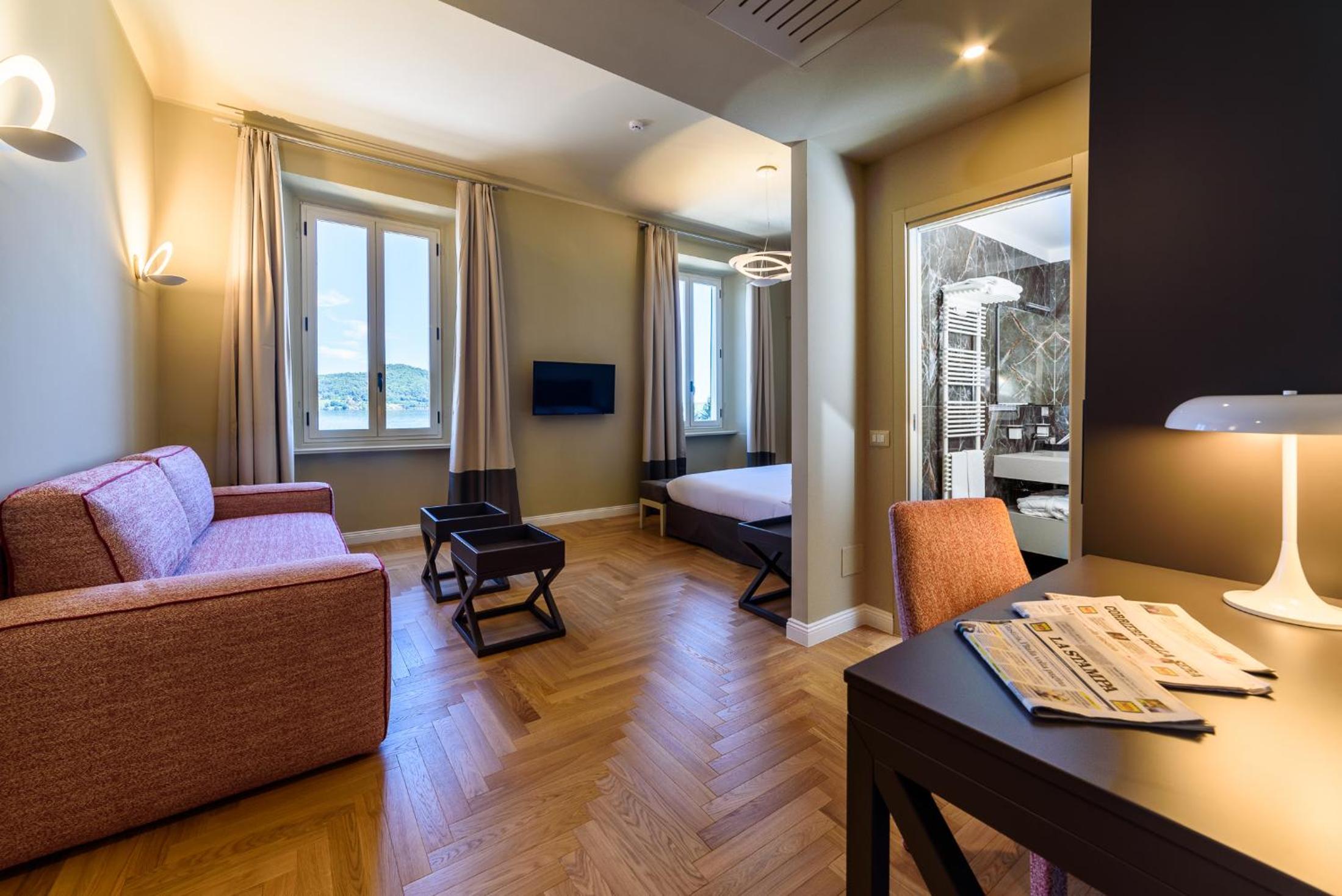 Junior Suite with Lake View