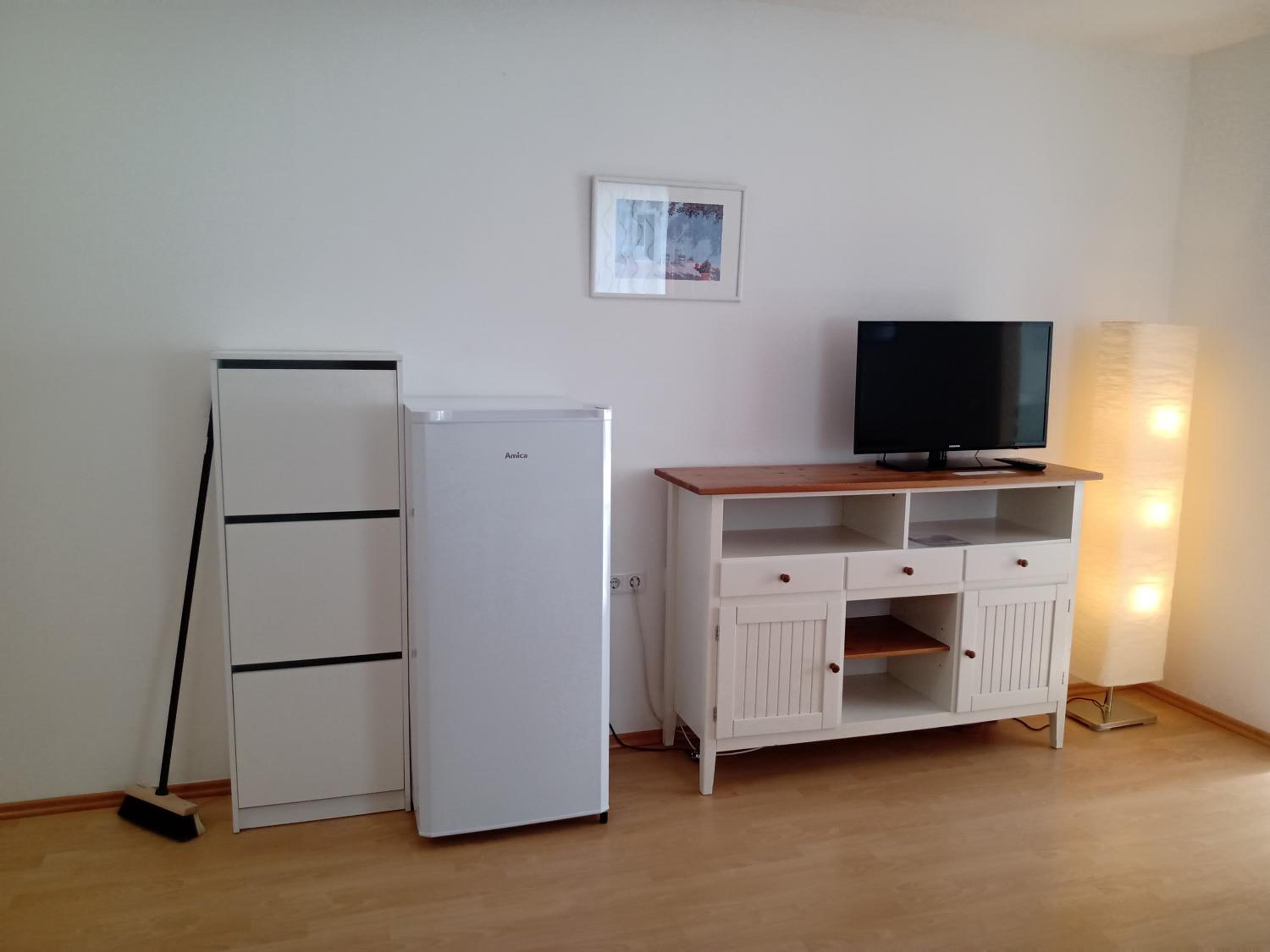 Apartment with Terrace - Photo 12