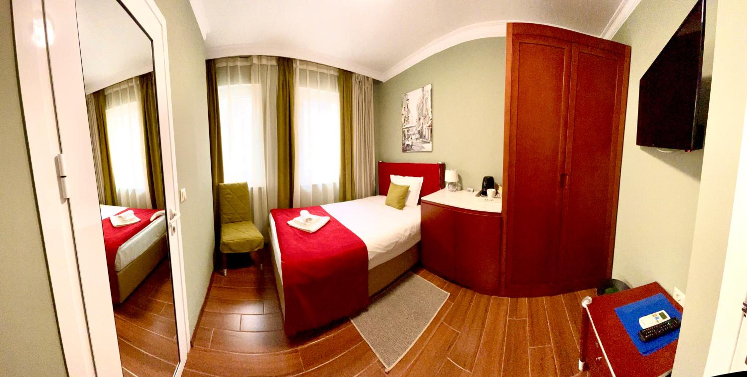 Deluxe Single Room photo 2