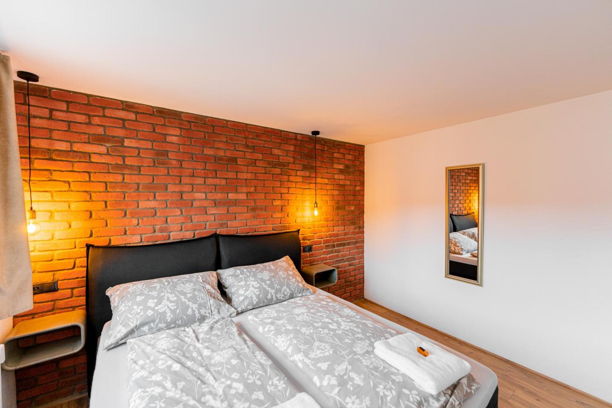Deluxe Double Room (2 Adults + 1 Child) photo 1