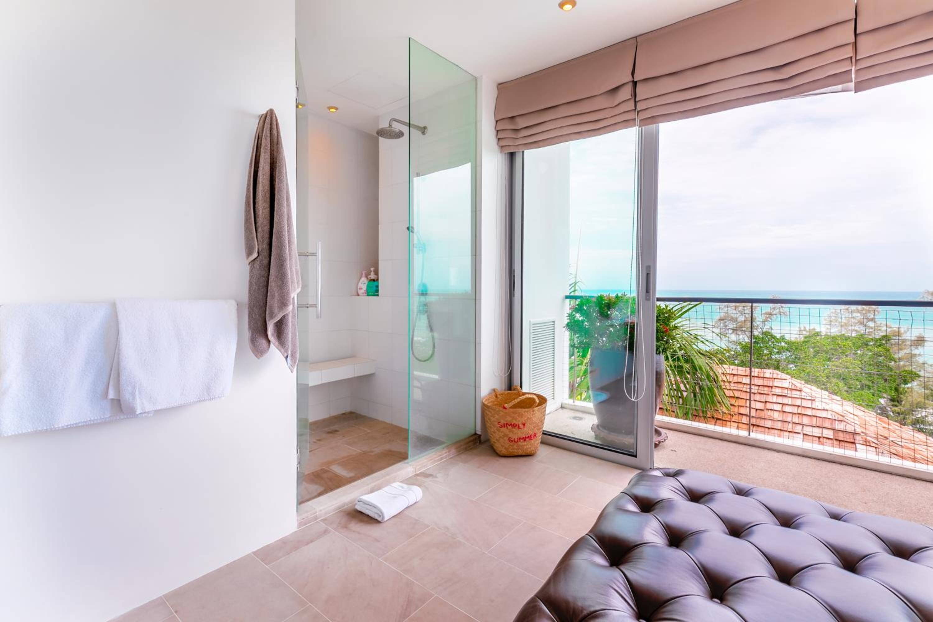 Four-Bedroom Seaview Villa with Private Pool photo 2