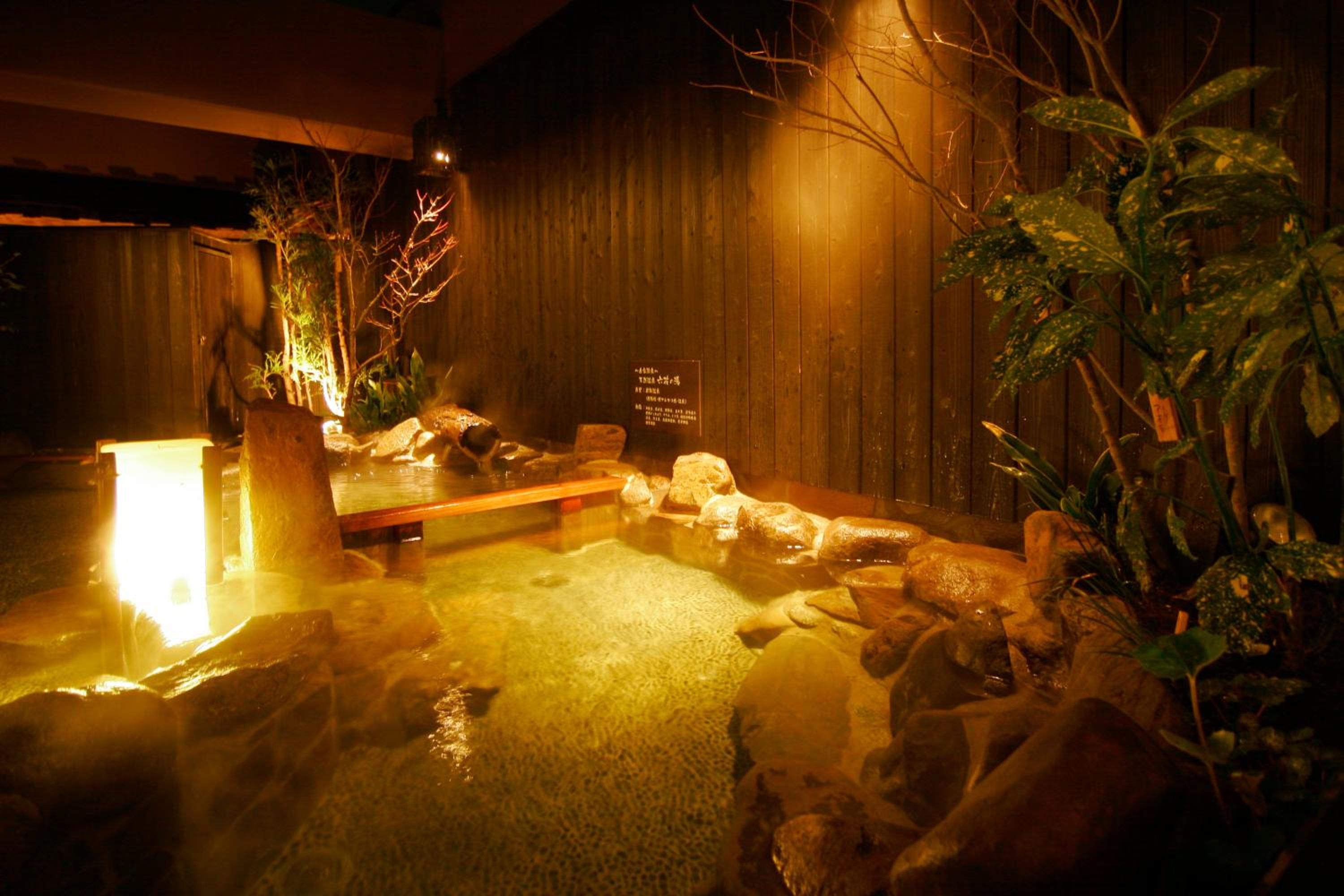 Queen Room - Non-Smoking - Photo 3