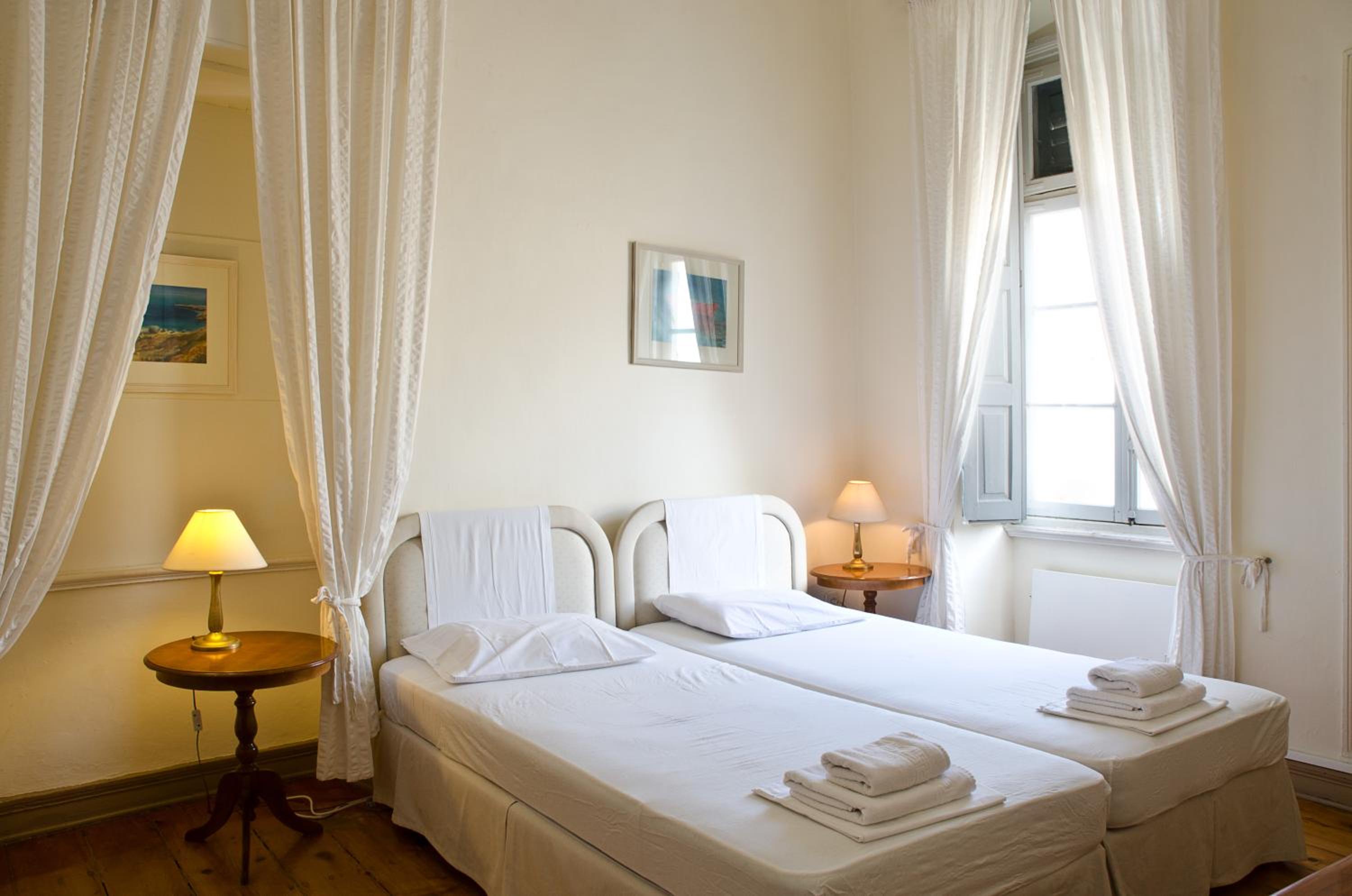 Large Double or Twin Room photo 3