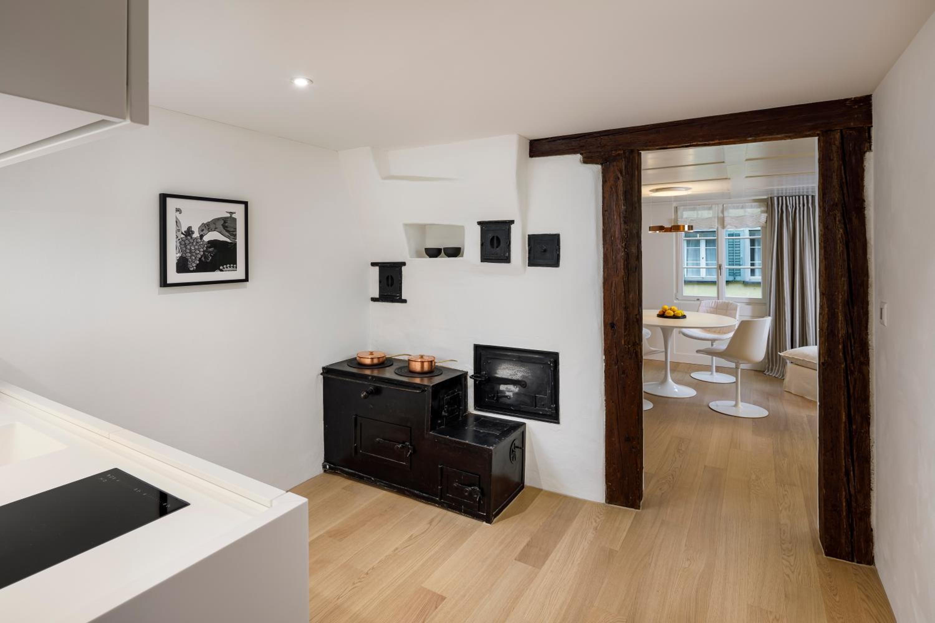 Deluxe Suite - Photo 3