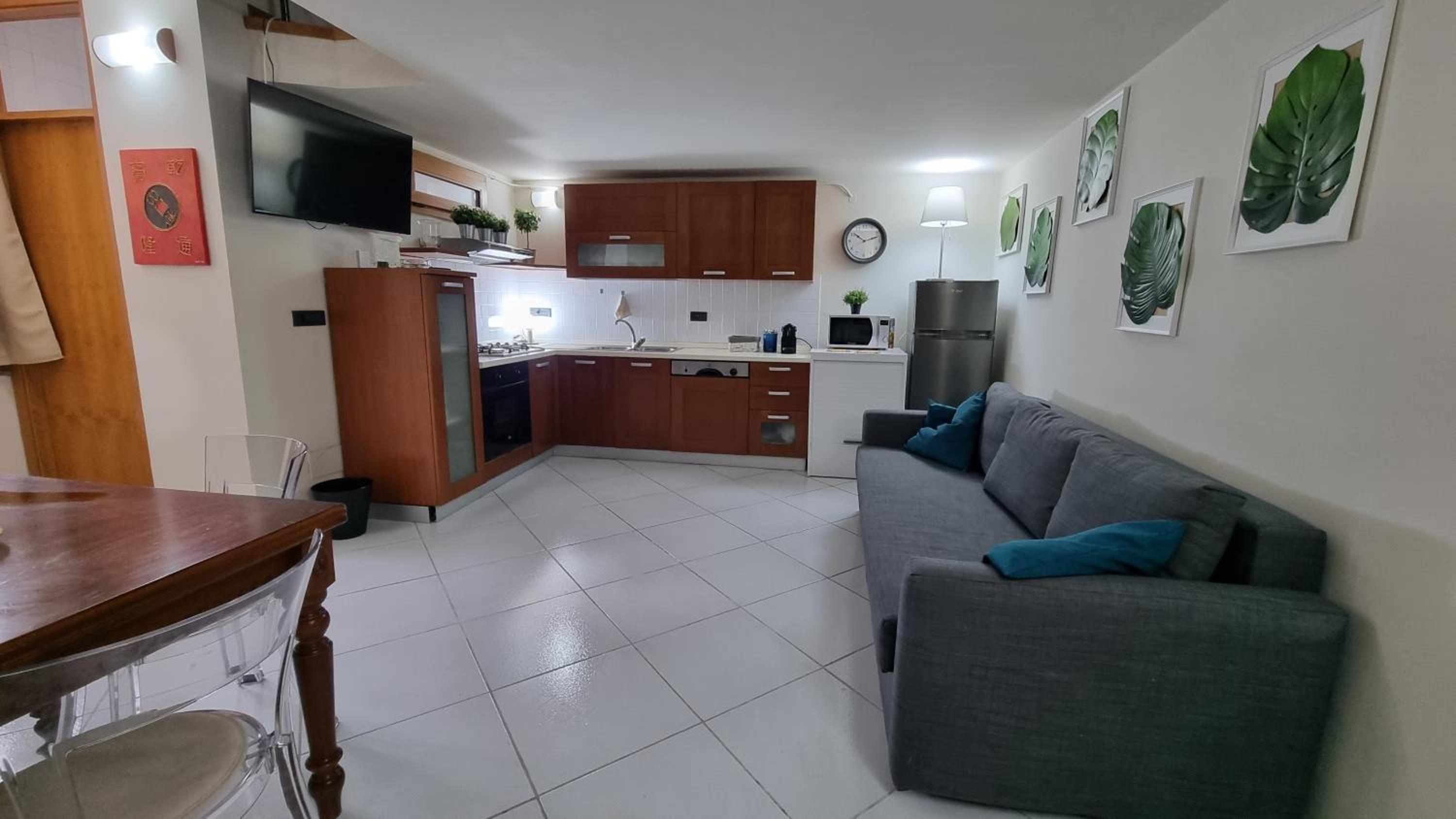 One-Bedroom Apartment - Photo 13