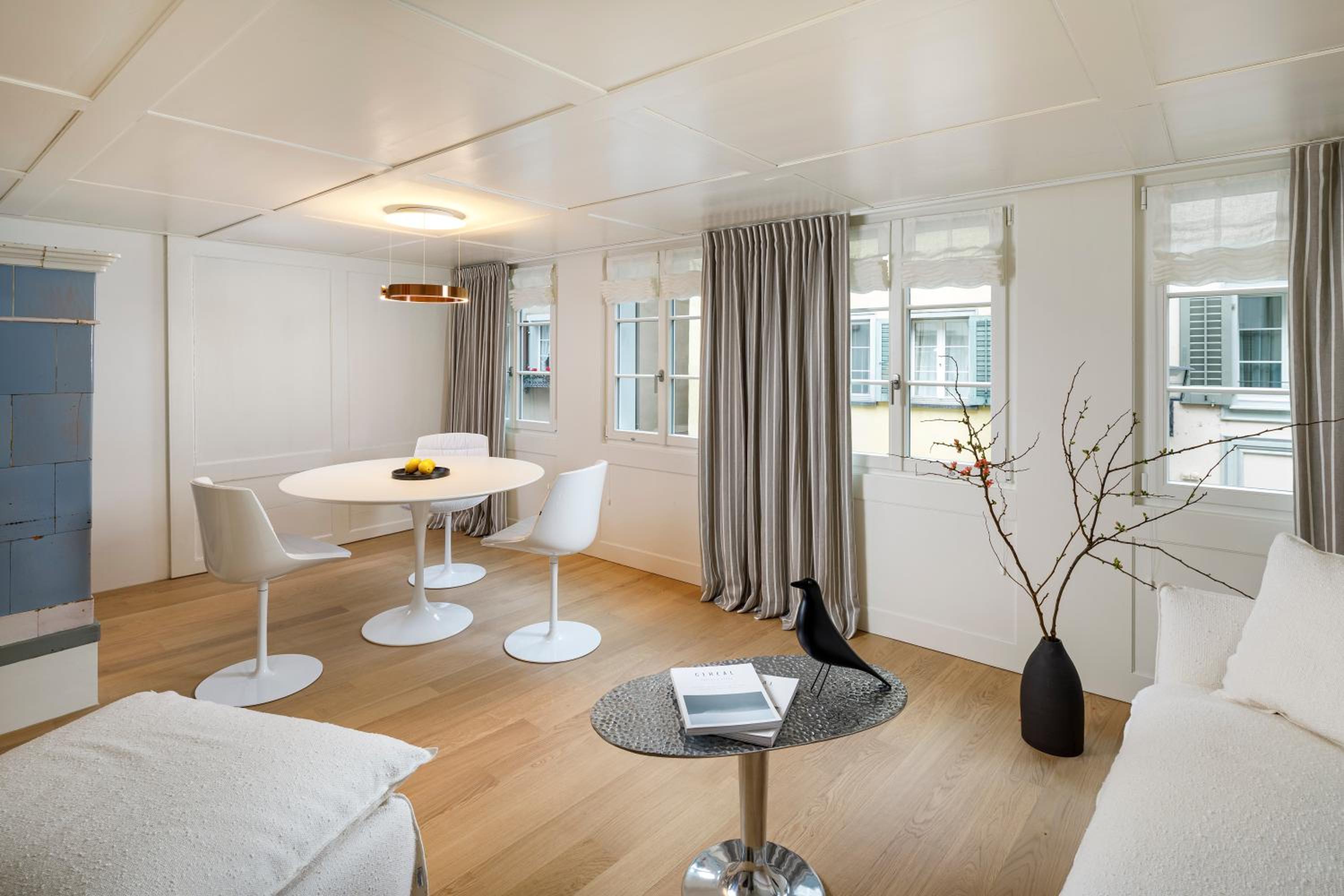 Deluxe Suite - Photo 9