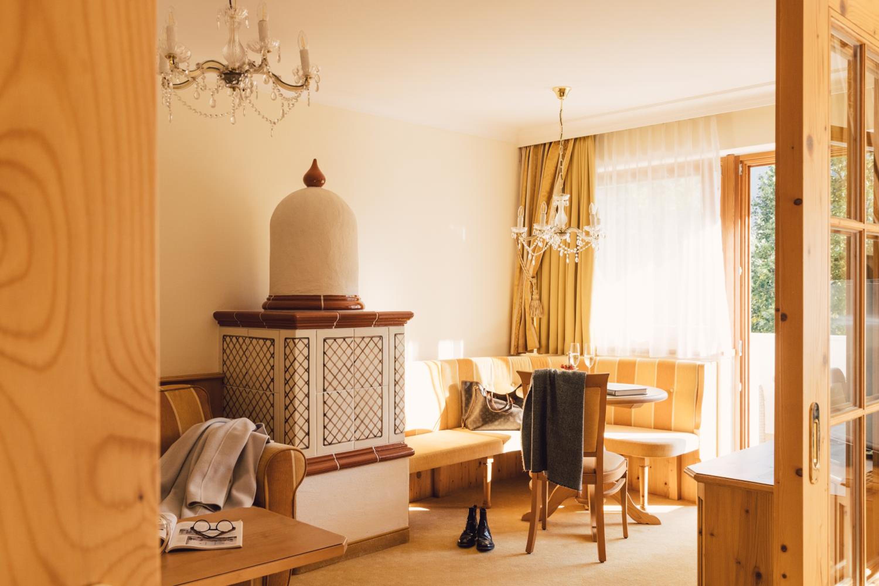 Superior Suite - Photo 4