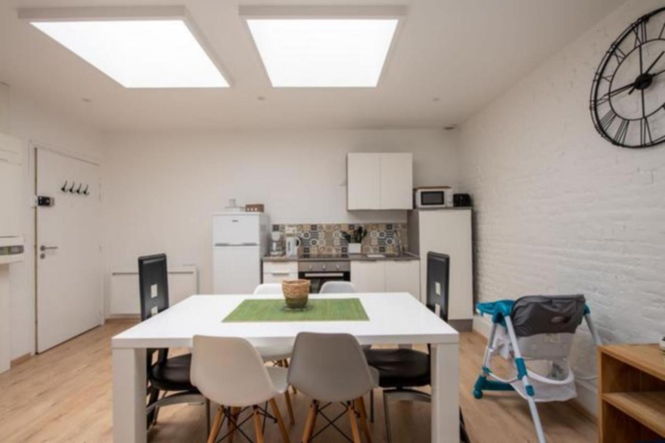 Three-Bedroom Apartment - Photo 2