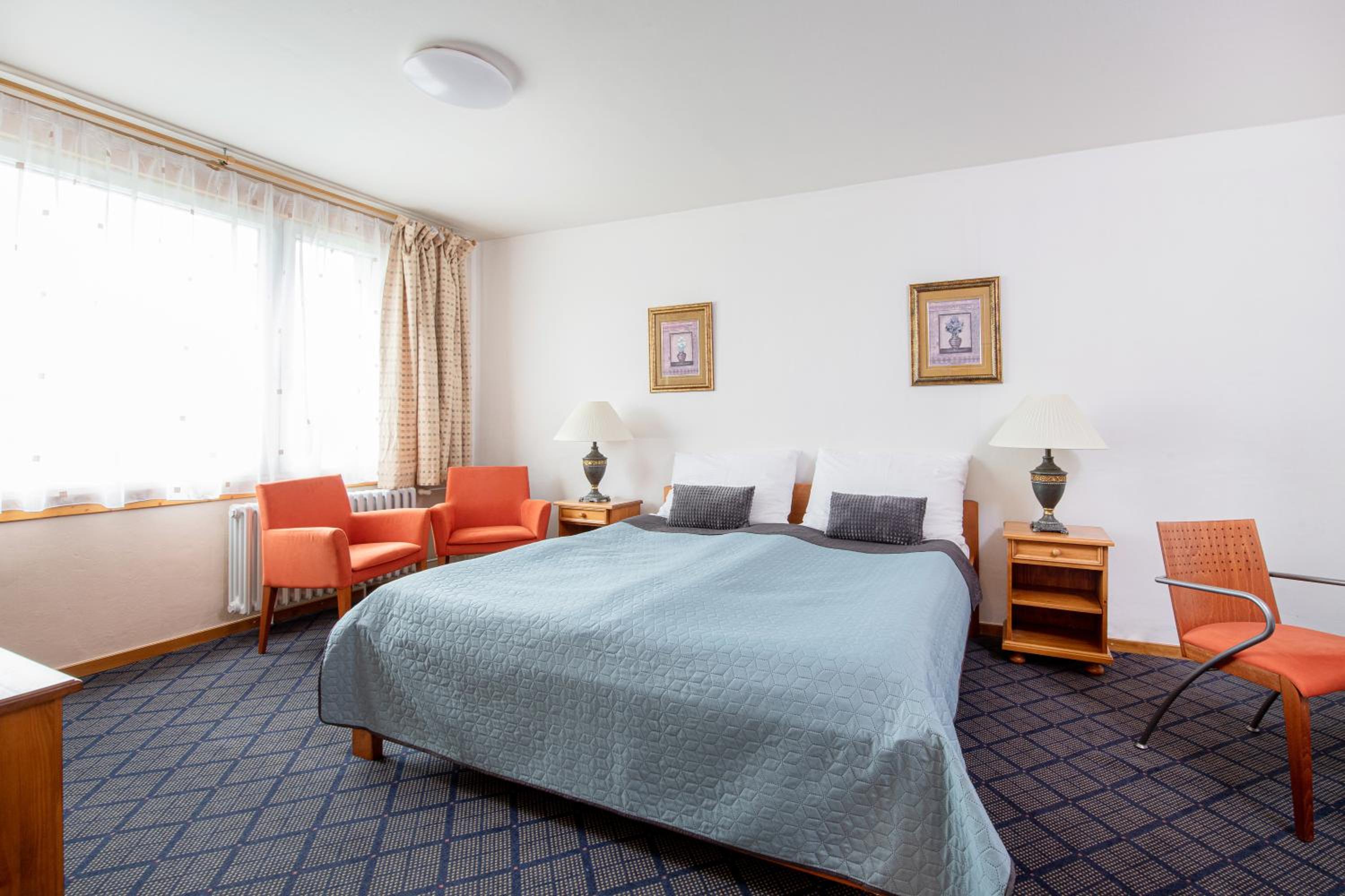 Twin Room - Photo 1