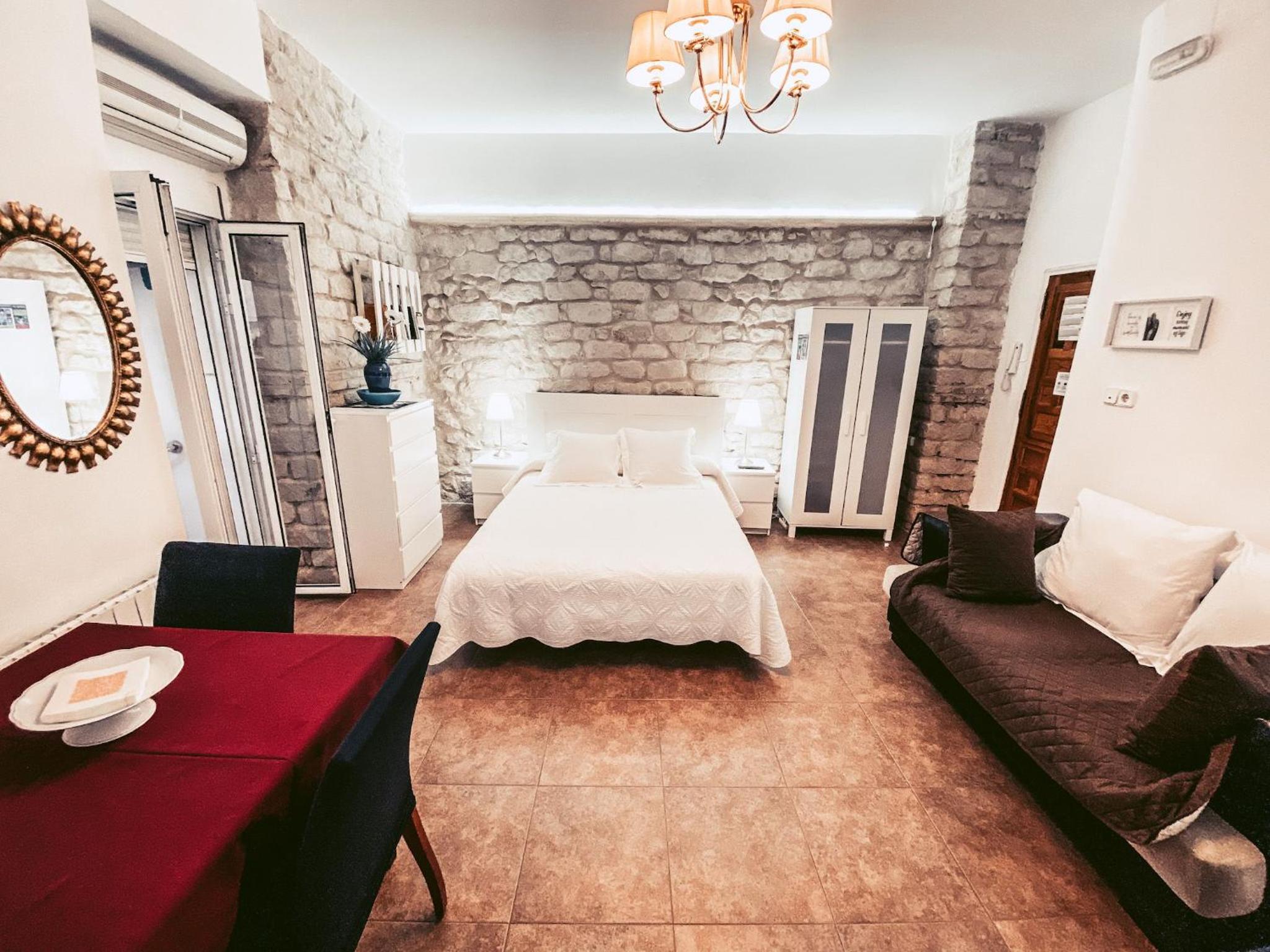 Apartment - Ground Floor - Photo 1