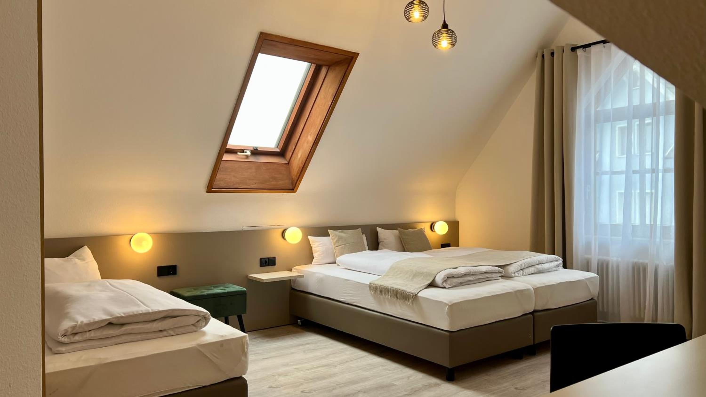 Quadruple Room - Photo 1