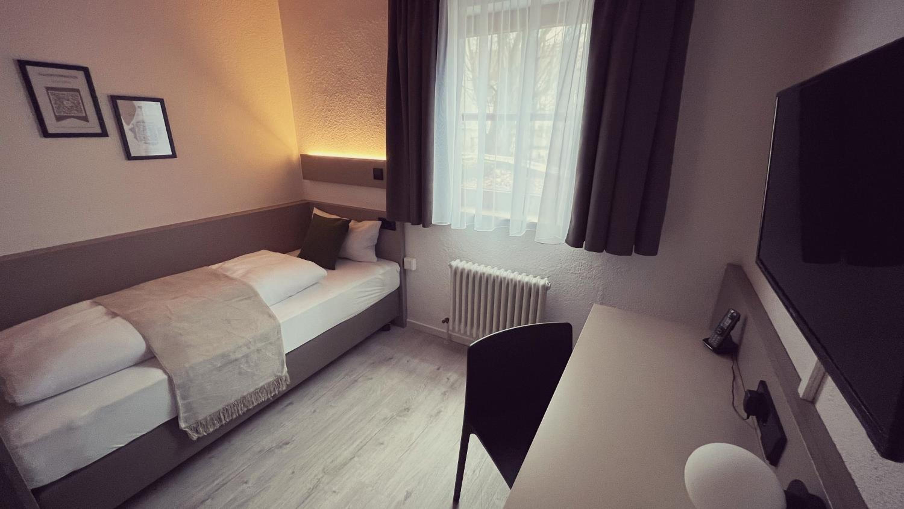 Single Room photo 2