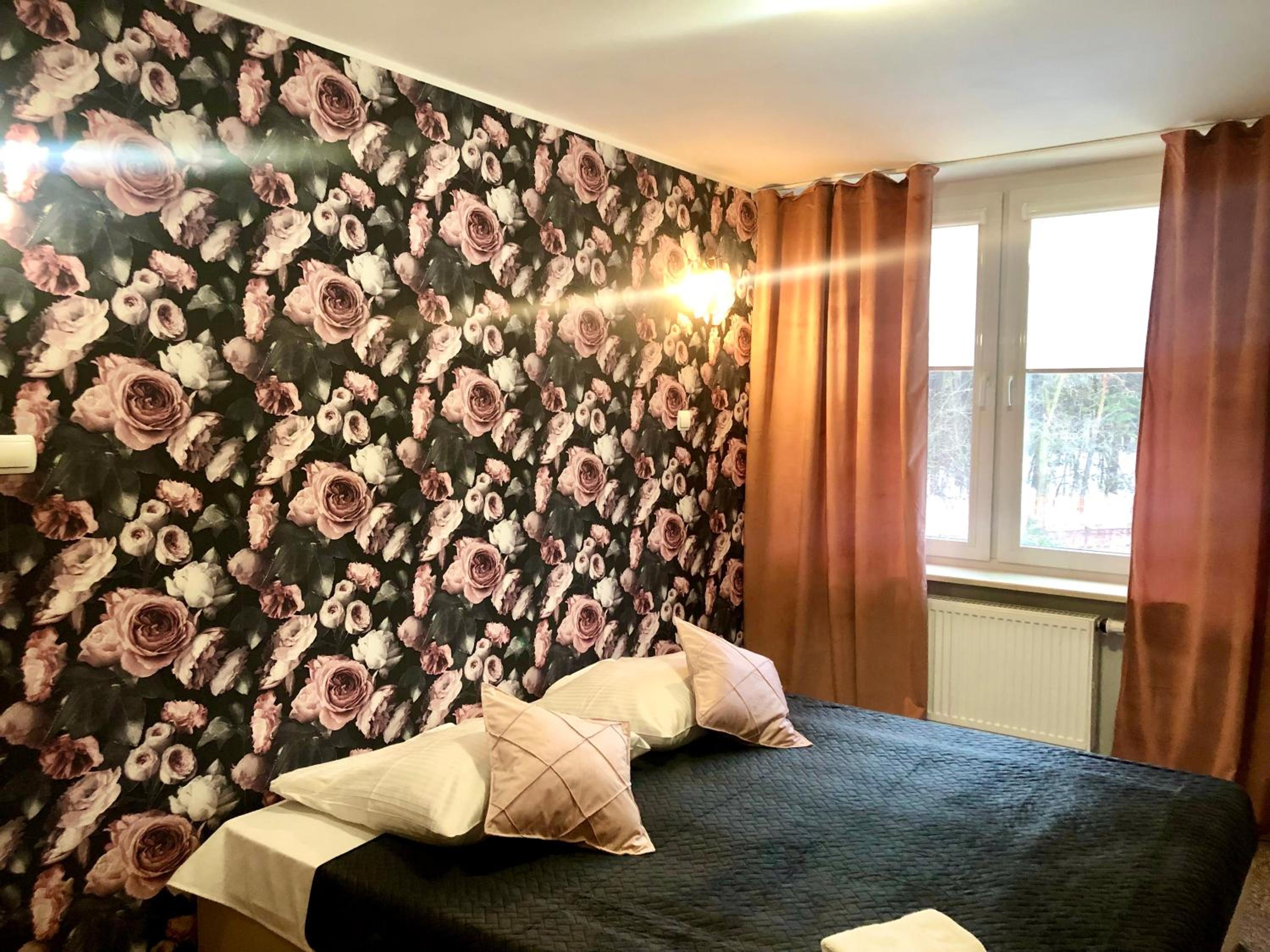 Twin Room - Photo 11