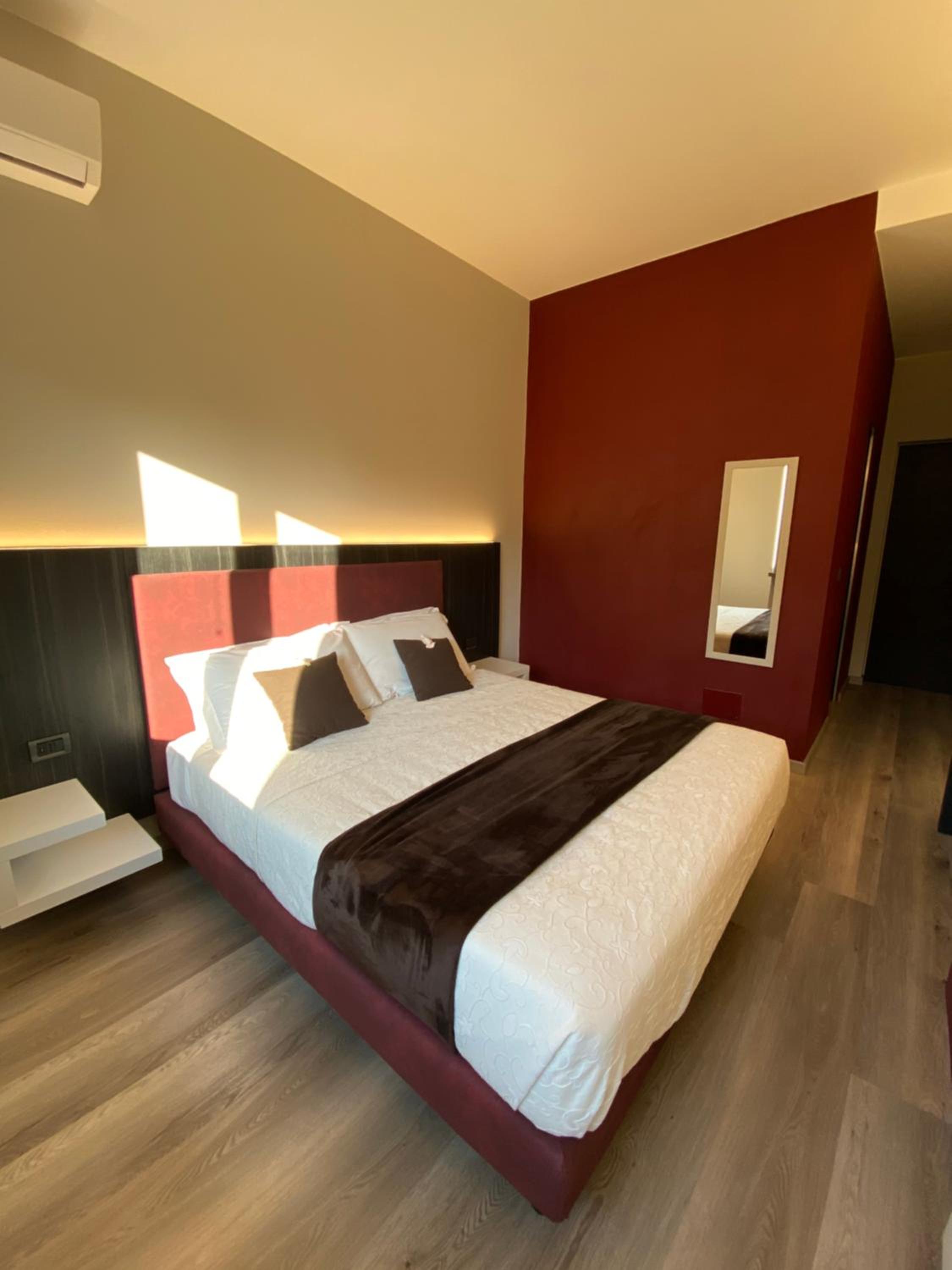 Double Room - Photo 1