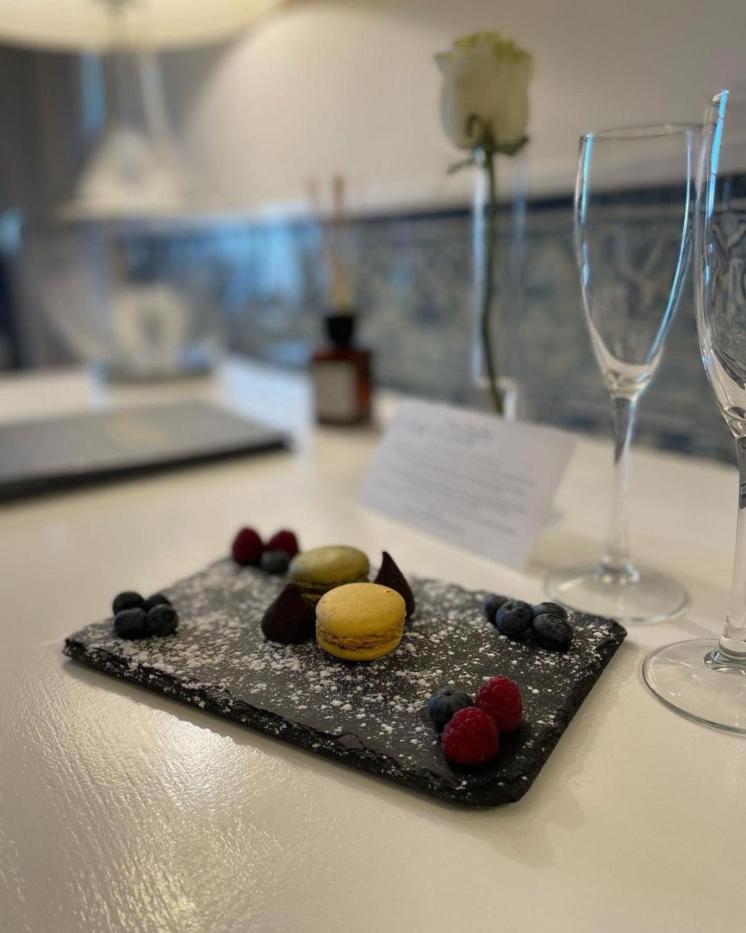 Suite - Photo 10