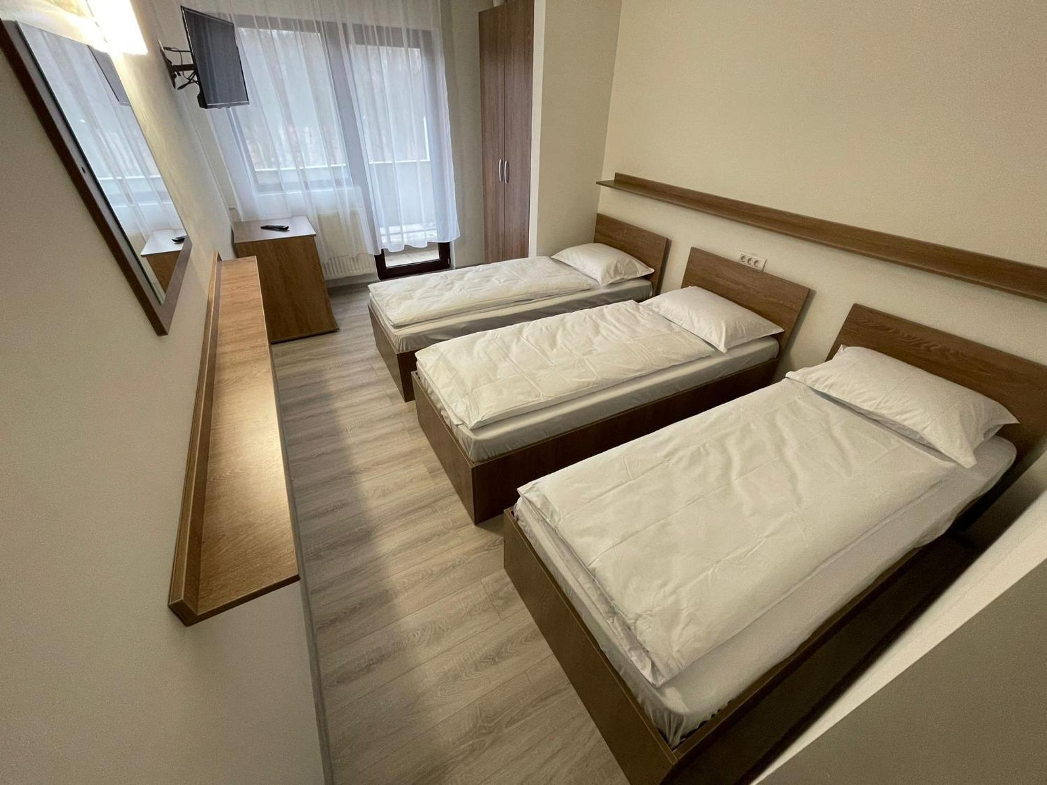 Deluxe Triple Room - Photo 1