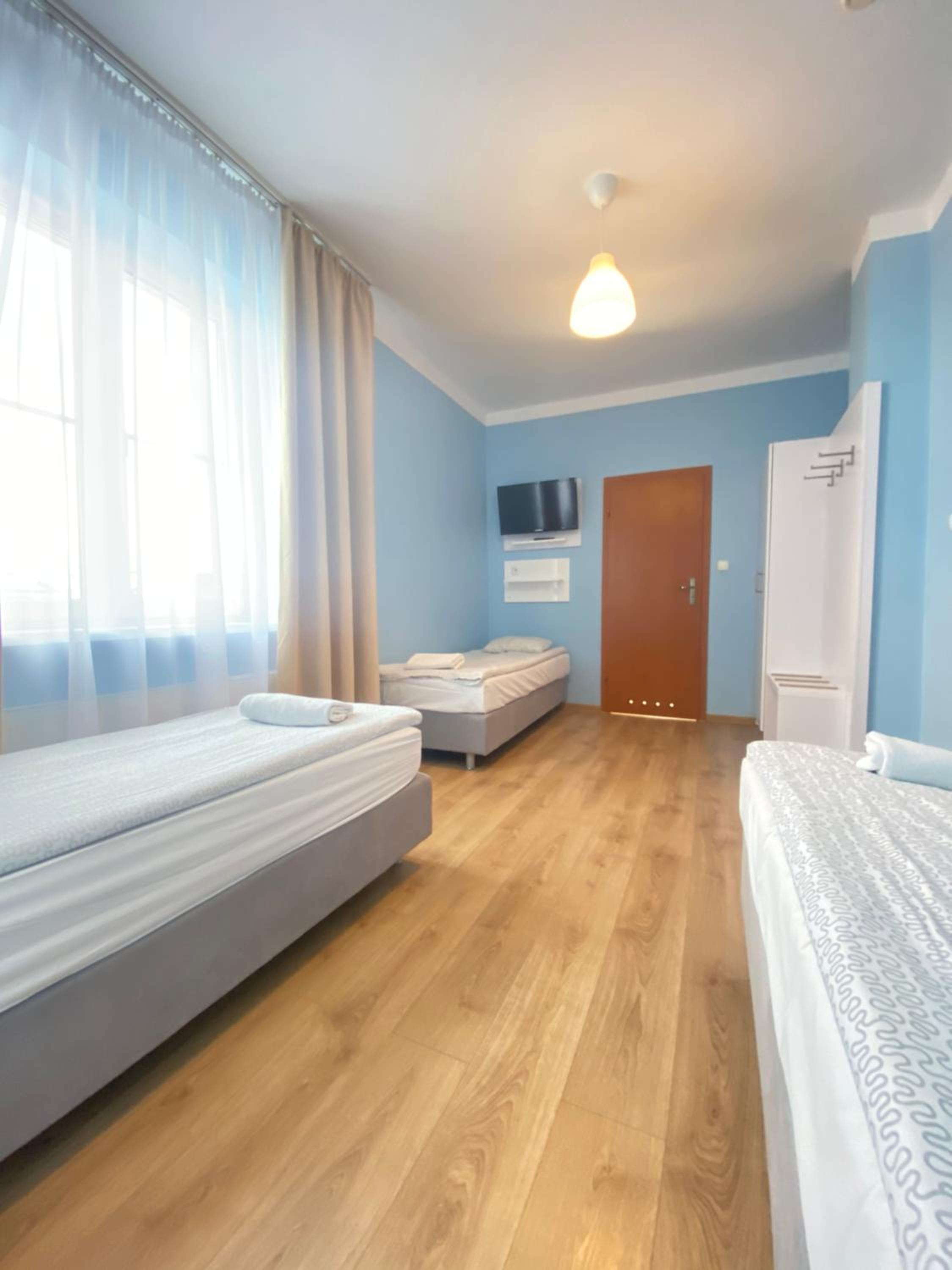 Triple Room with Private Bathroom photo 3