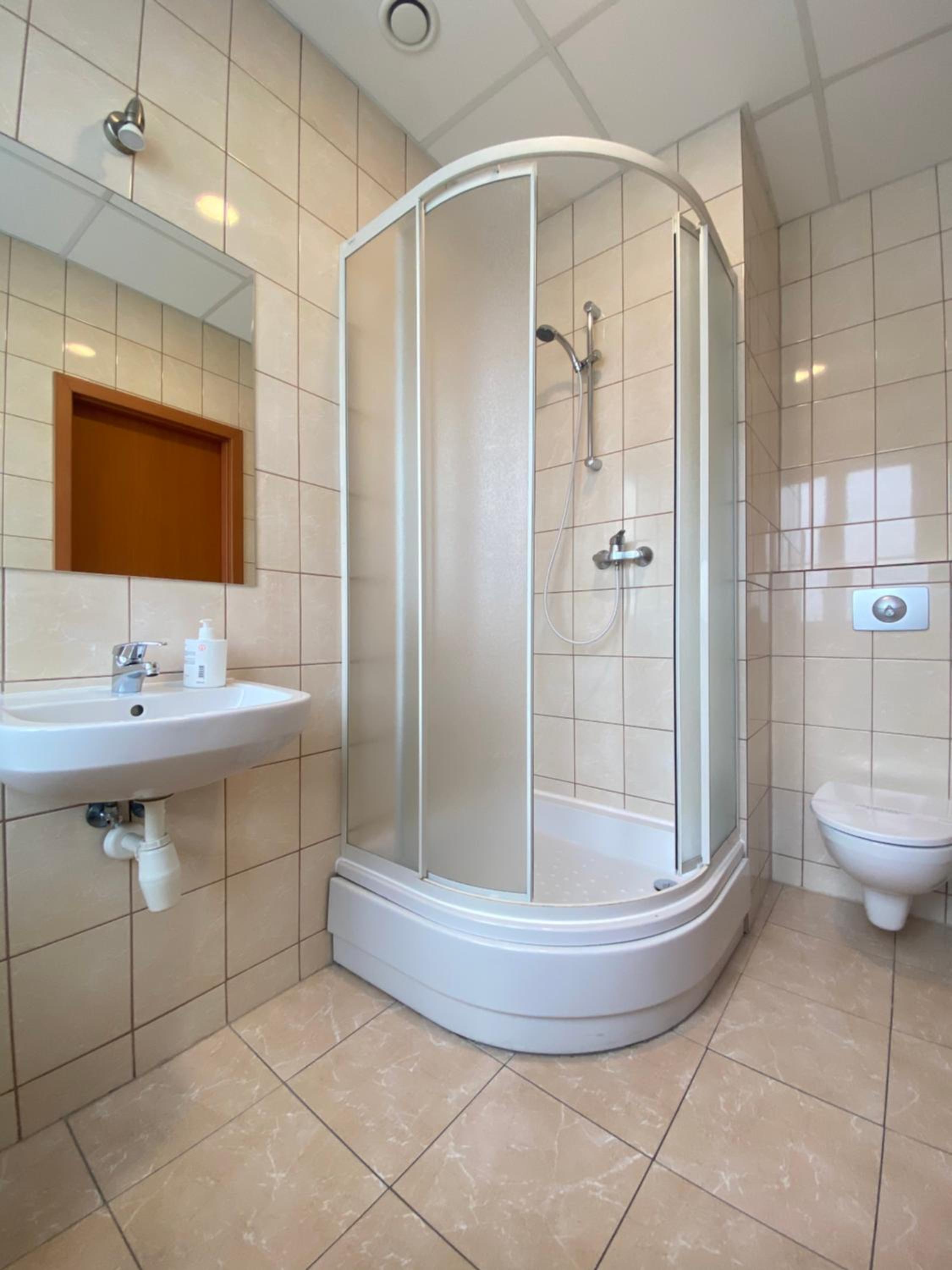 Triple Room with Private Bathroom photo 2