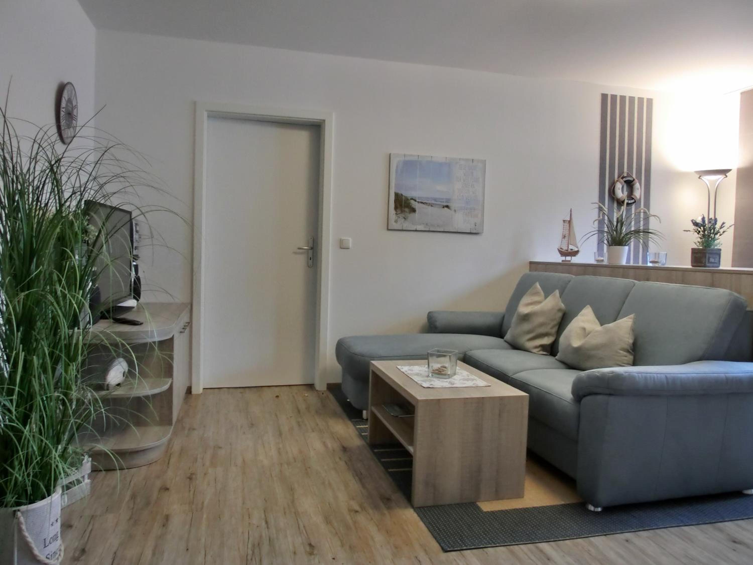 Apartment with Balcony photo 1