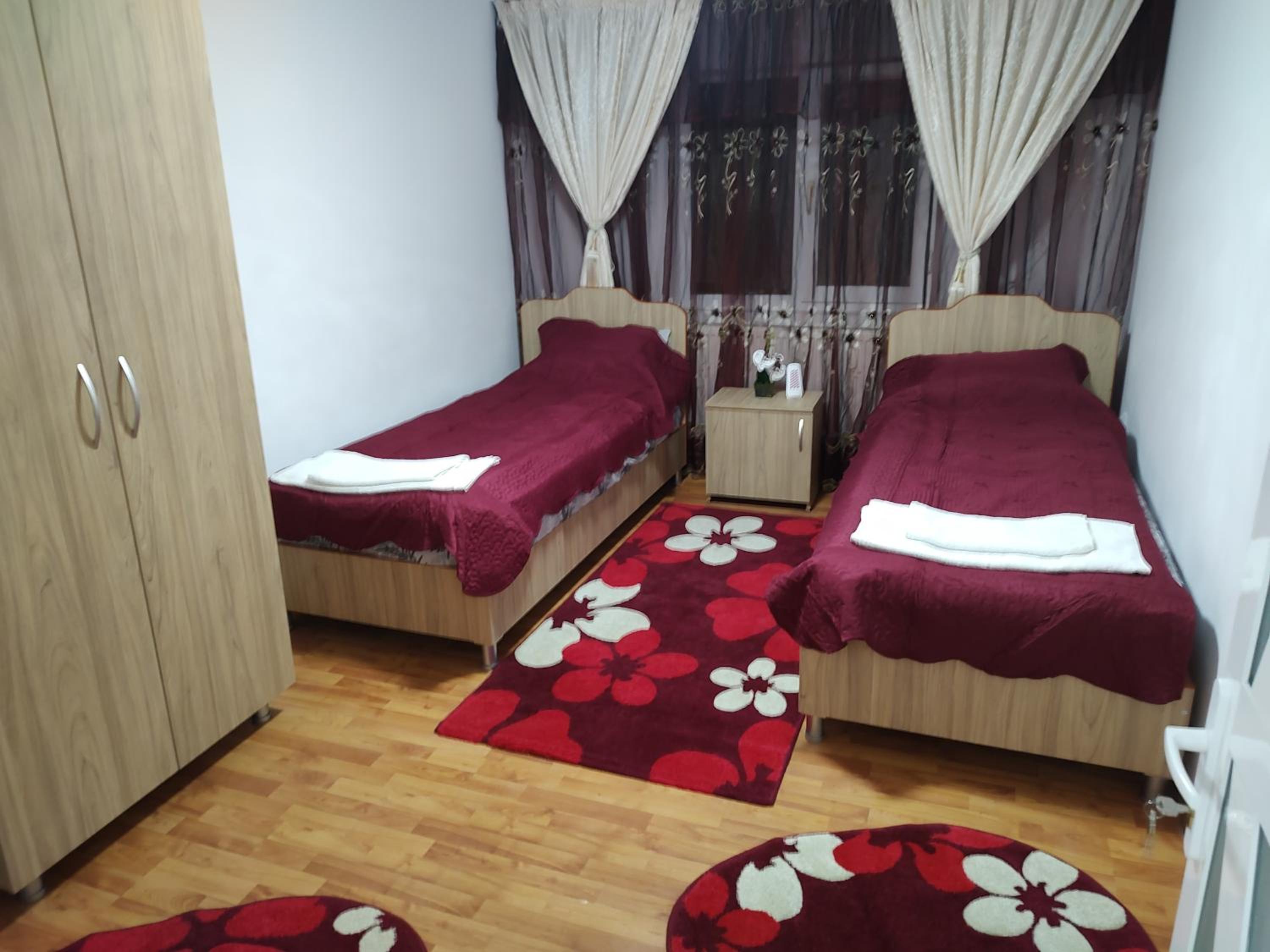 Double Room - Photo 4
