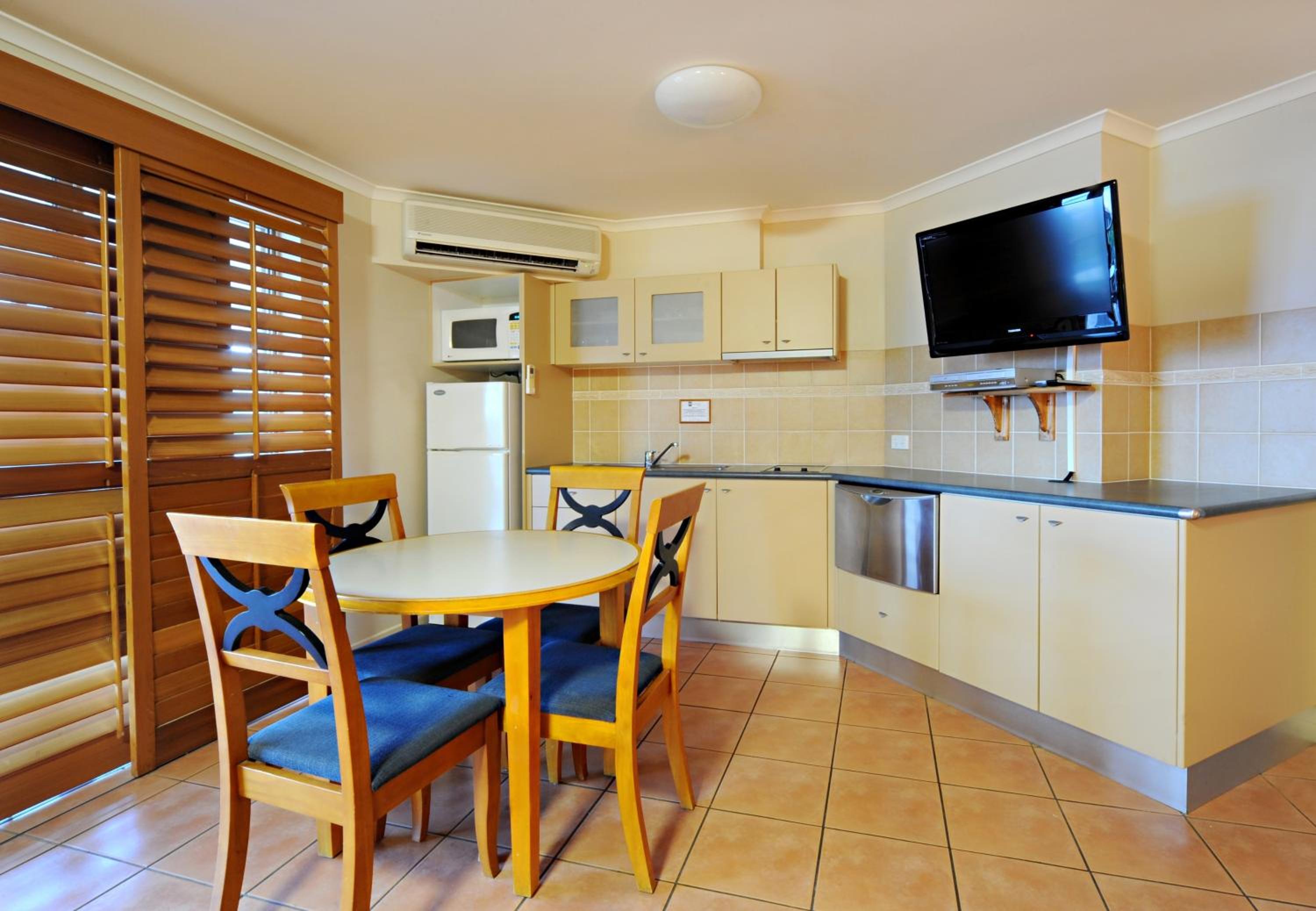 Two-Bedroom Apartment with Spa Bath