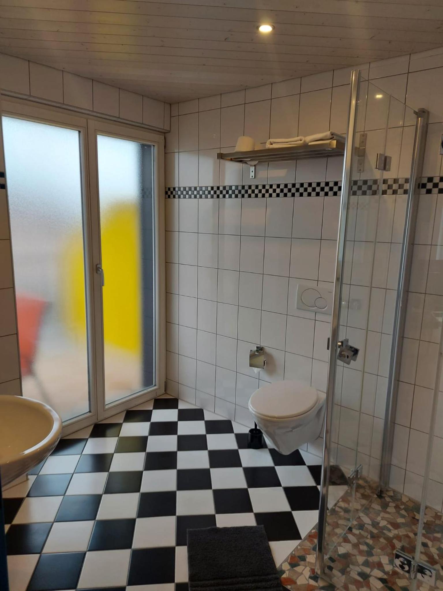 Double Room with Balcony - Photo 2