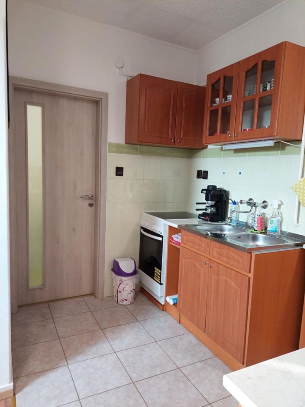 Apartment with Balcony - Photo 10