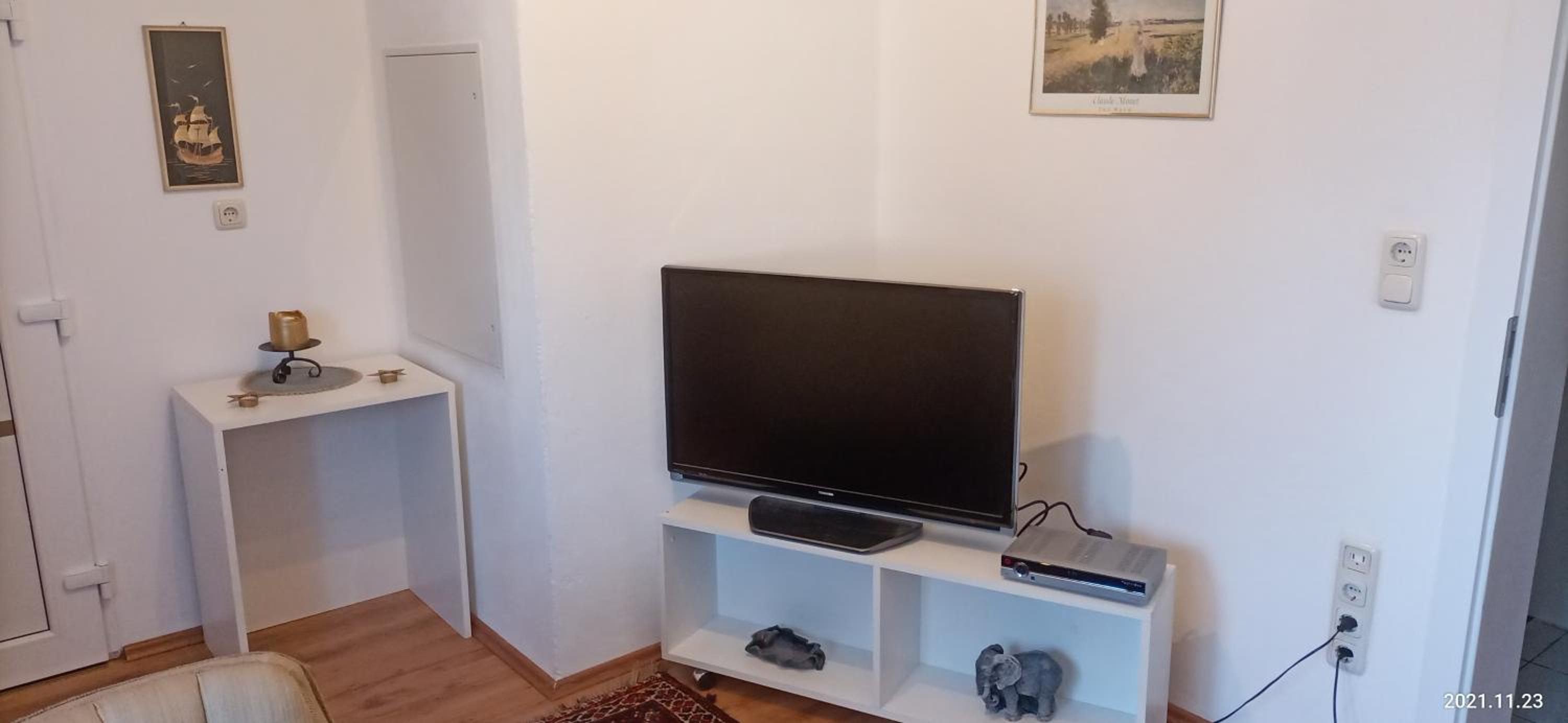 Two-Bedroom Apartment - Photo 3