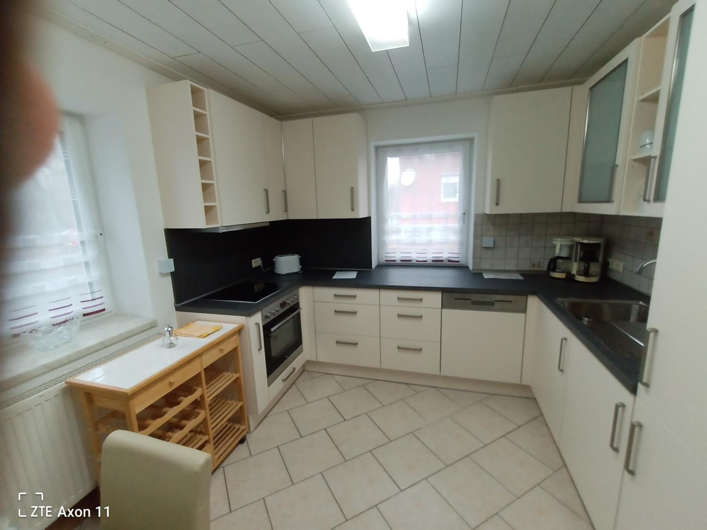 Two-Bedroom Apartment - Photo 7