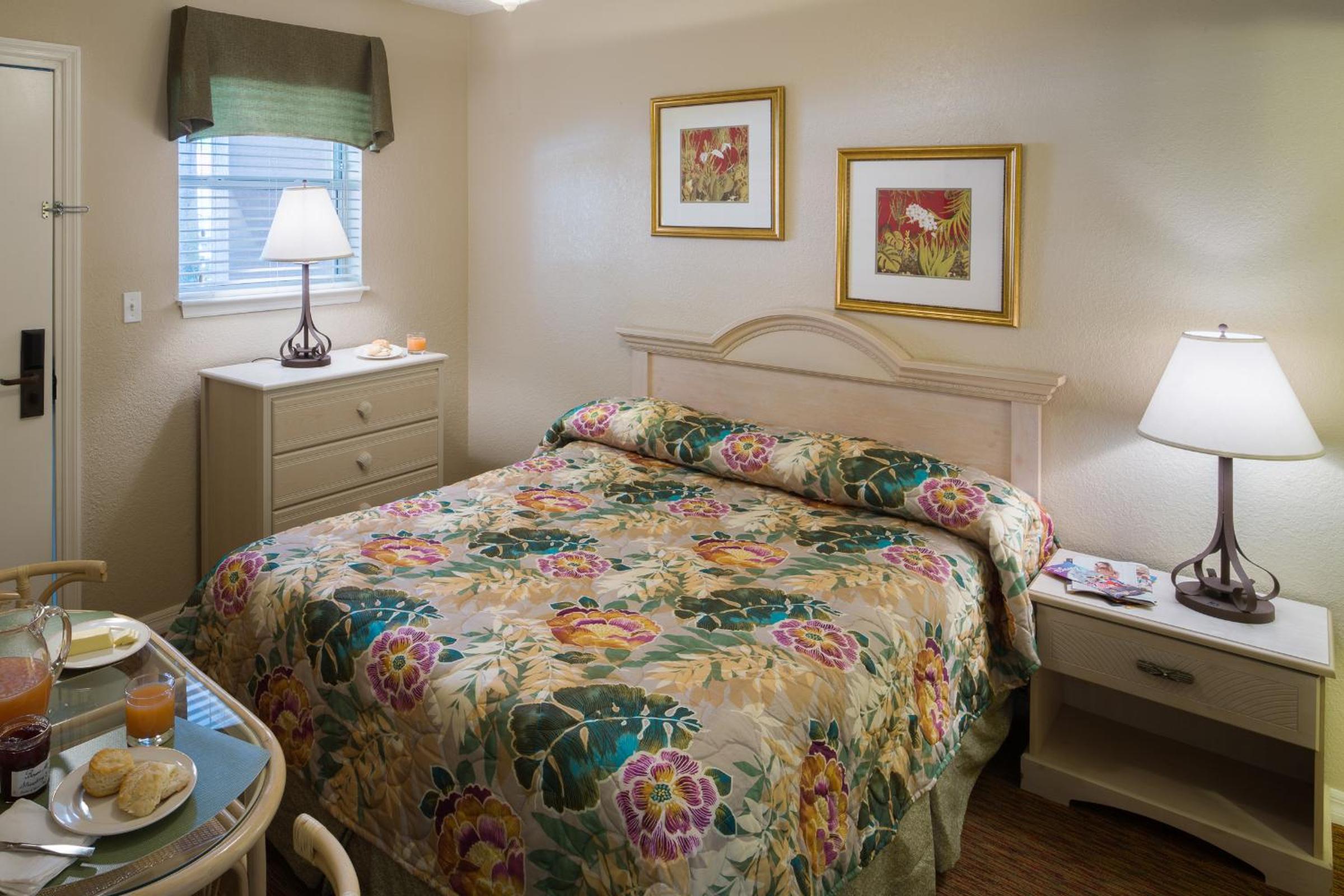 1 Queen Bed, 1 Bedroom Apartment, Non-Smoking