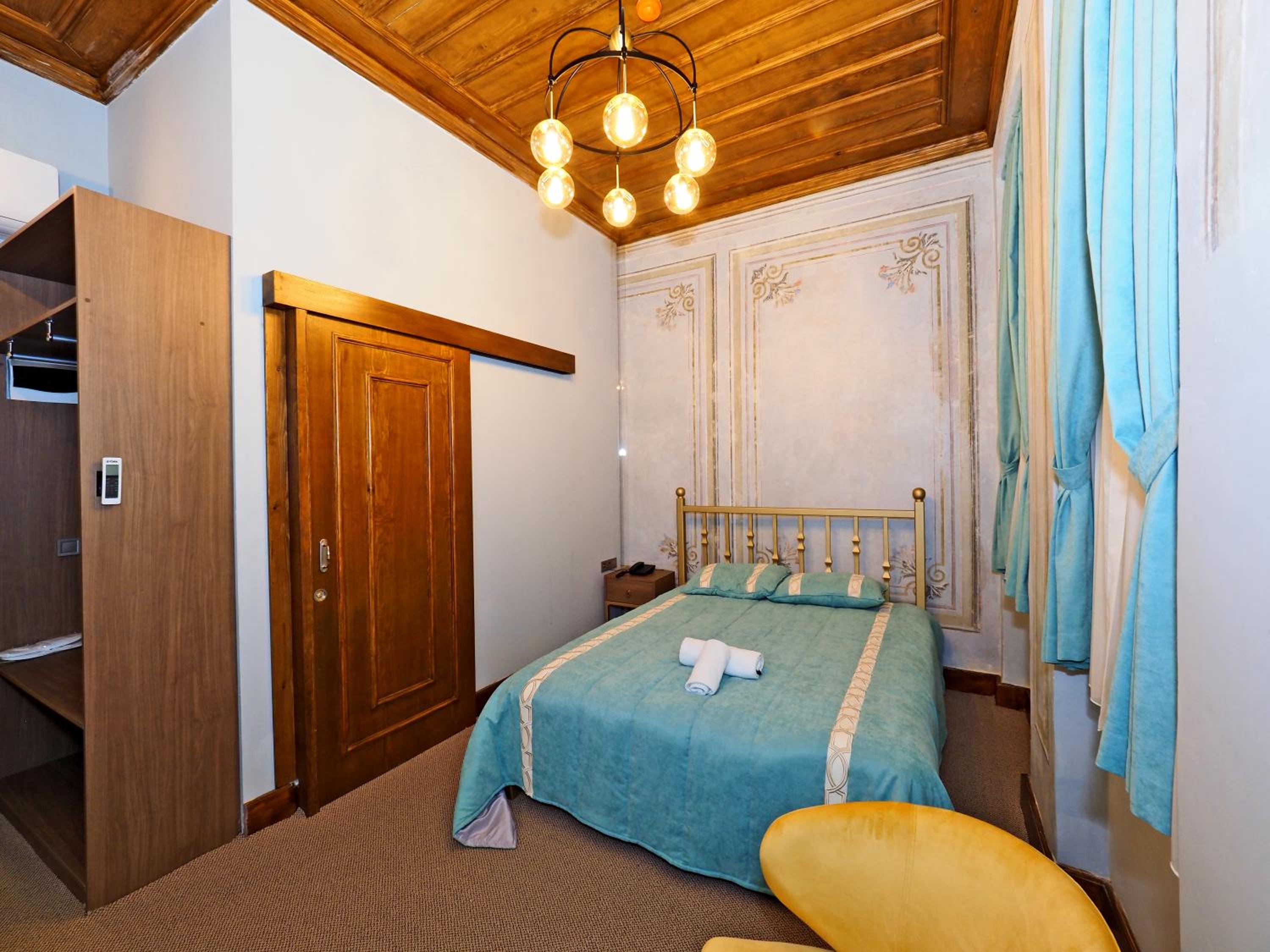 Economy Double Room photo 1