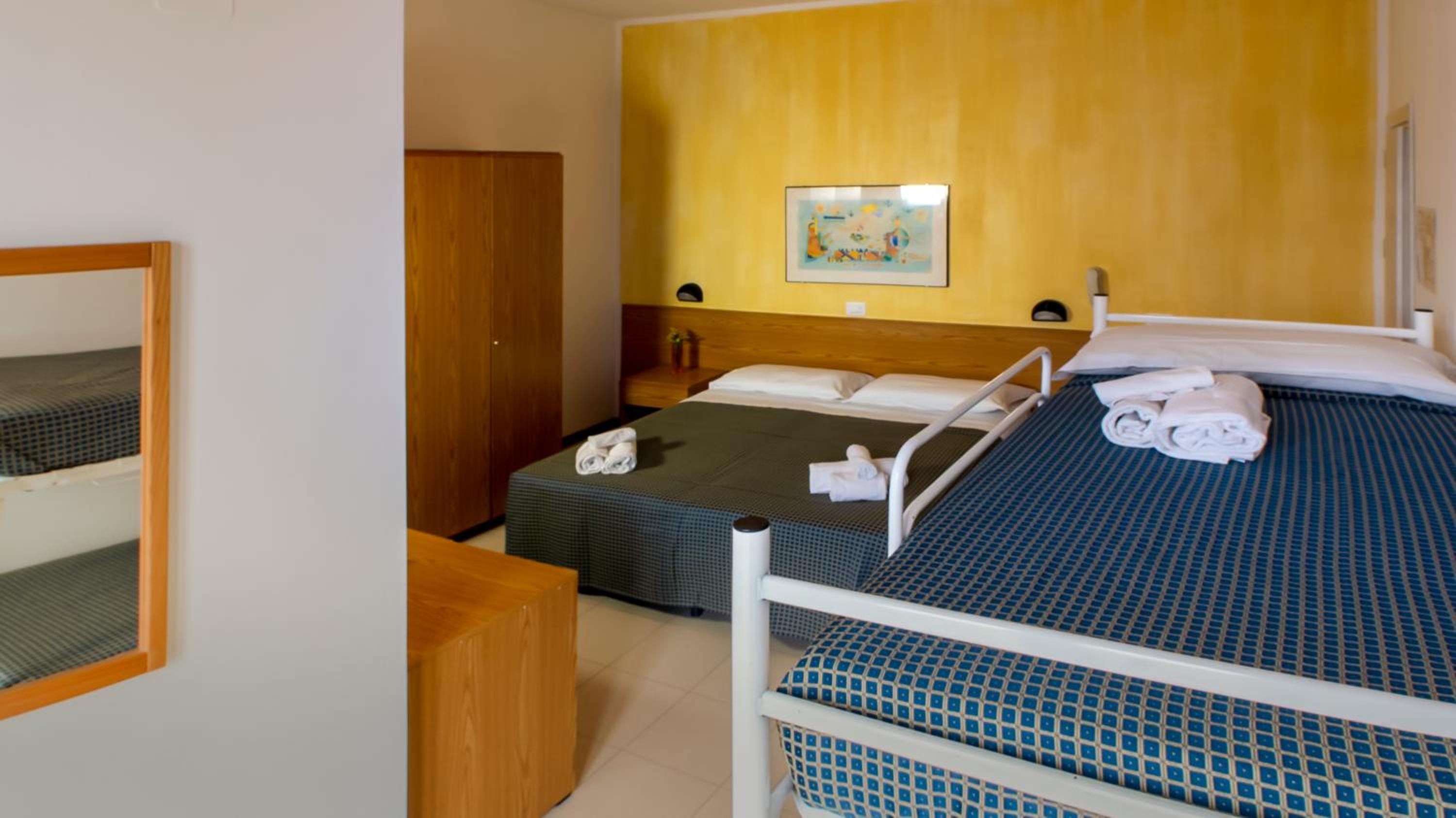 Standard Quadruple Room