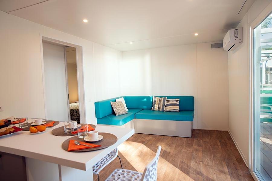 Mobile Home Prestige photo 1