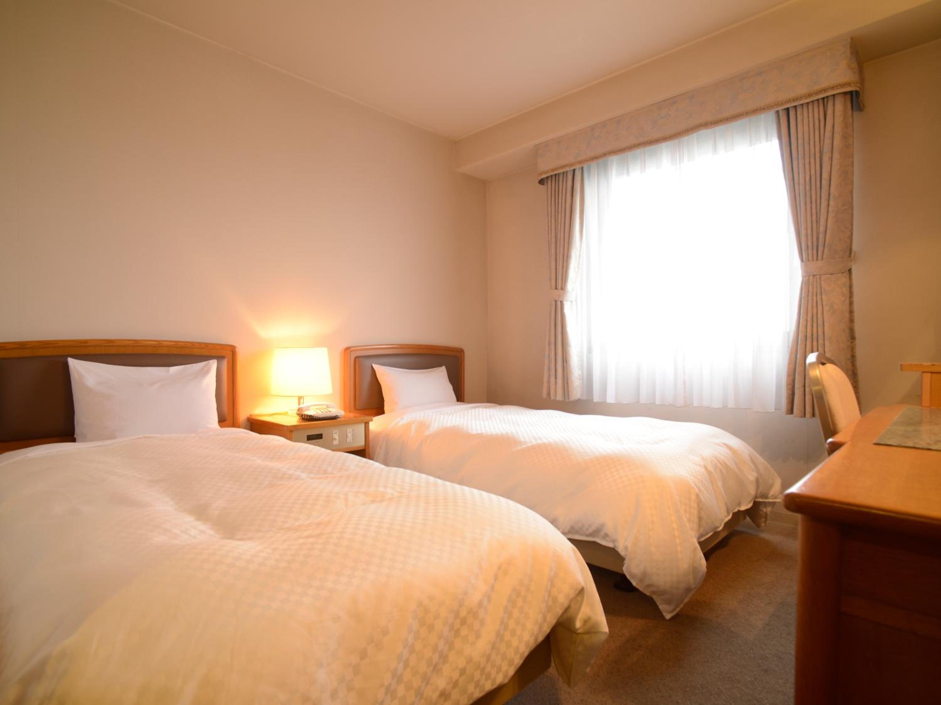 Standard Twin Room - Non-Smoking