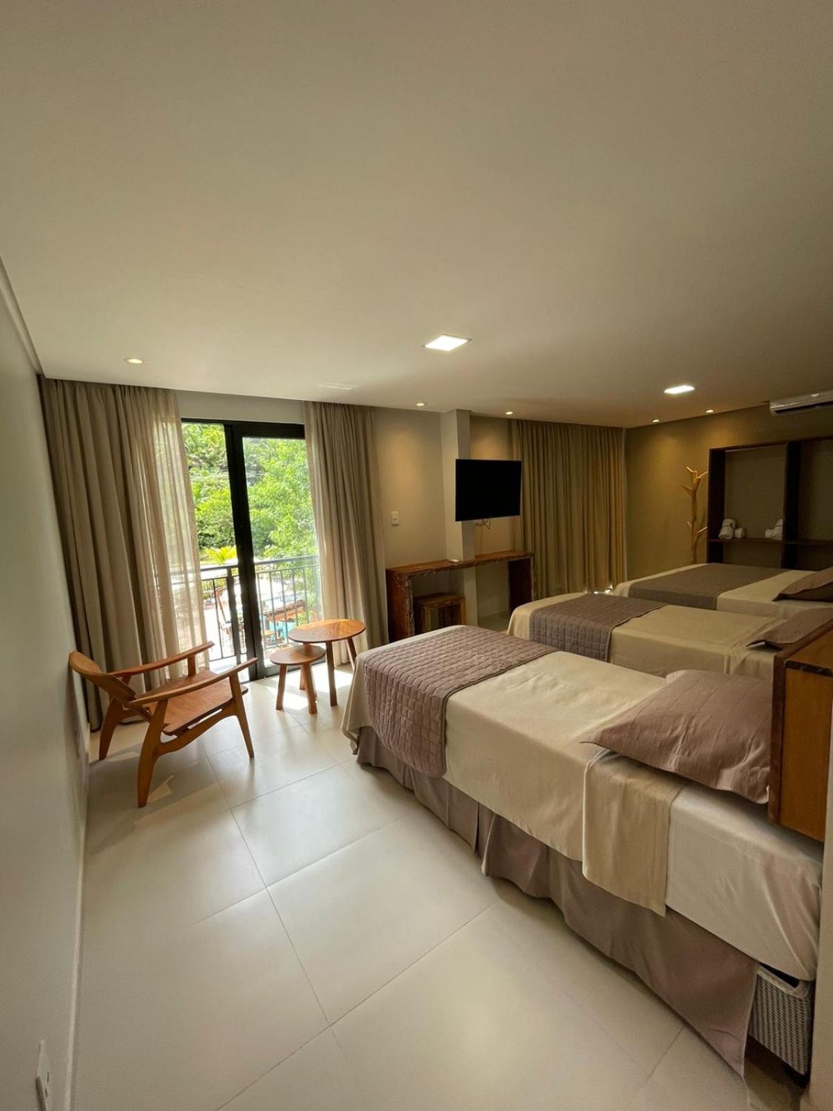 Deluxe Quadruple Room photo 3