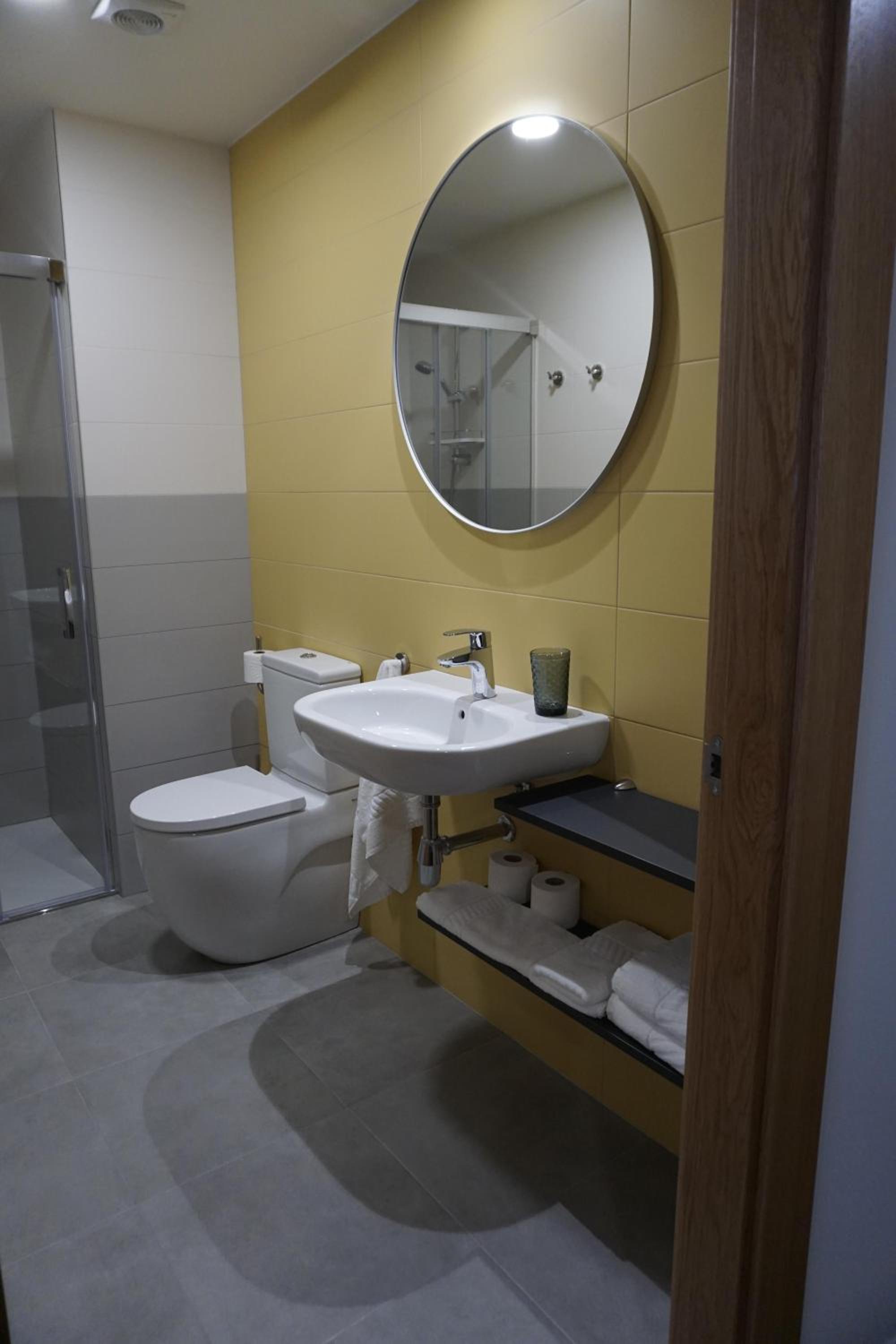 Studio Apartment - Photo 7