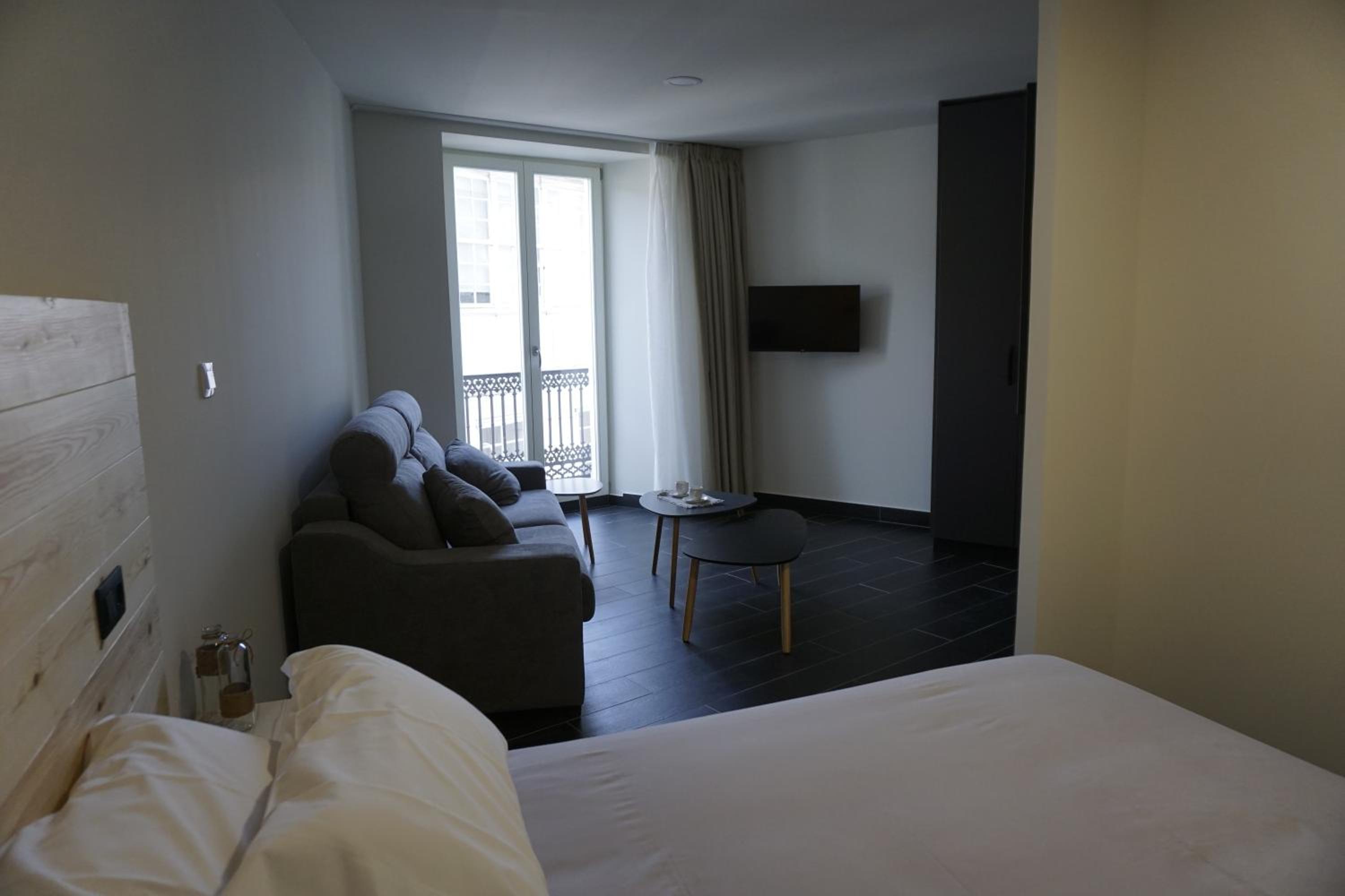 Studio Apartment - Photo 5