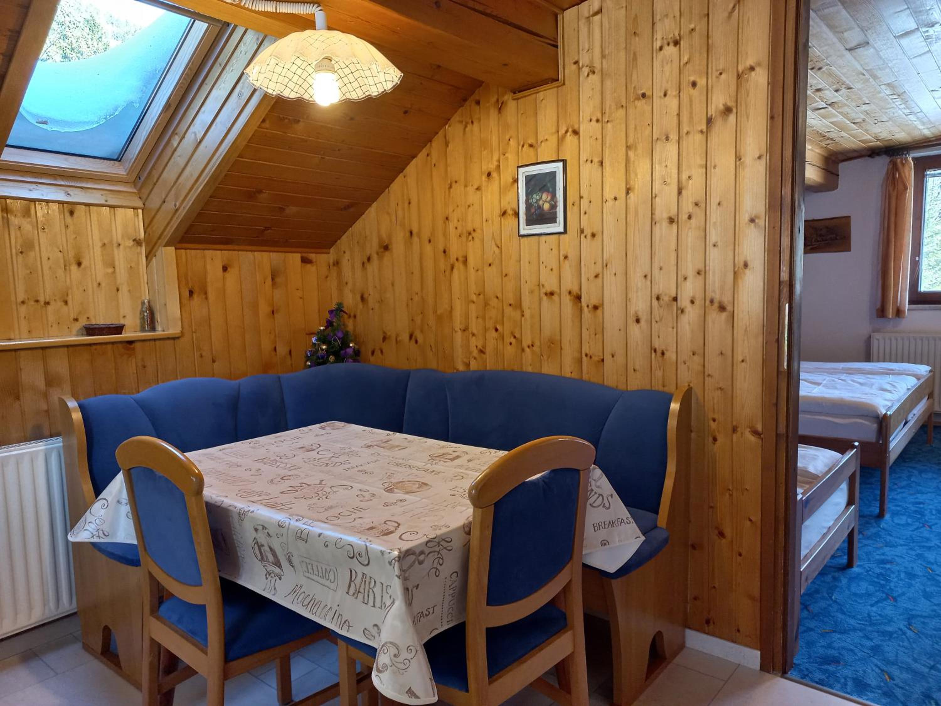 One-Bedroom Apartment with Terrace photo 2