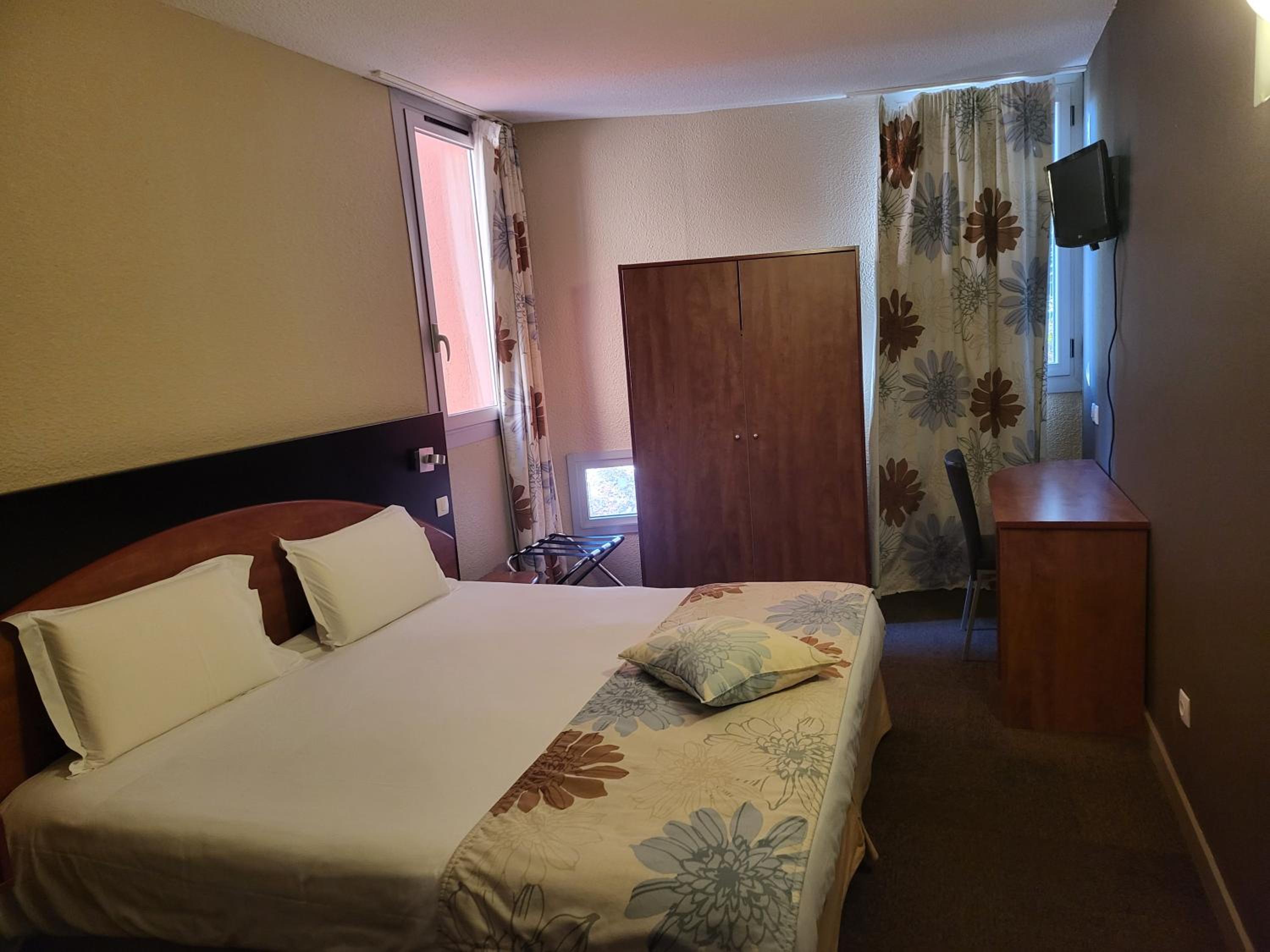 Economy Double Room - Photo 1