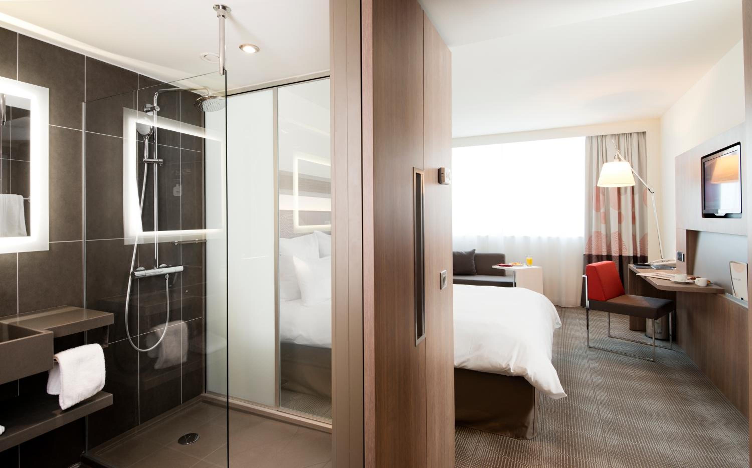 Mountain View Room with Sofa Bed photo 2