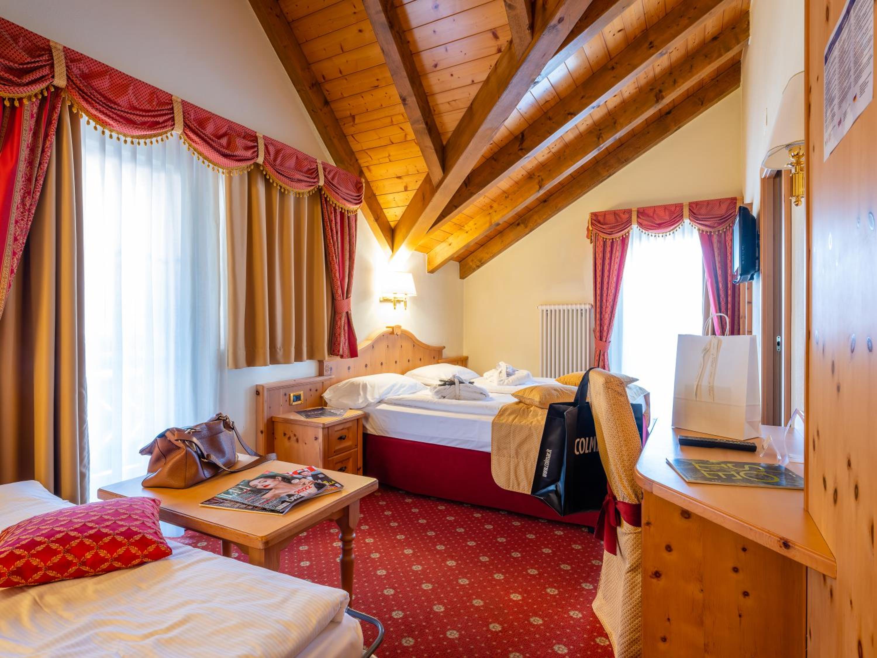 Superior Quadruple Room - Photo 5