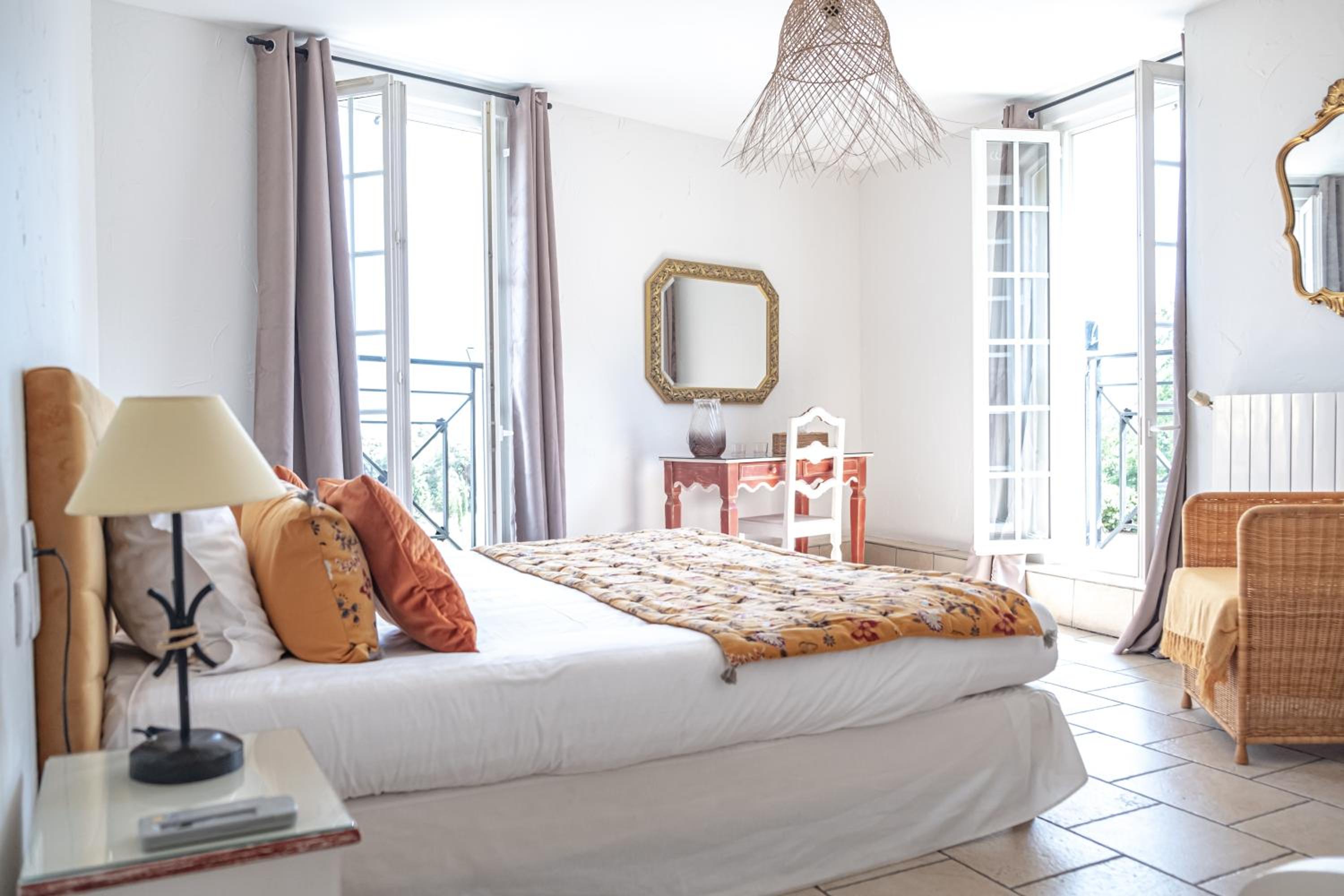 Superior Double or Twin Room - Photo 2