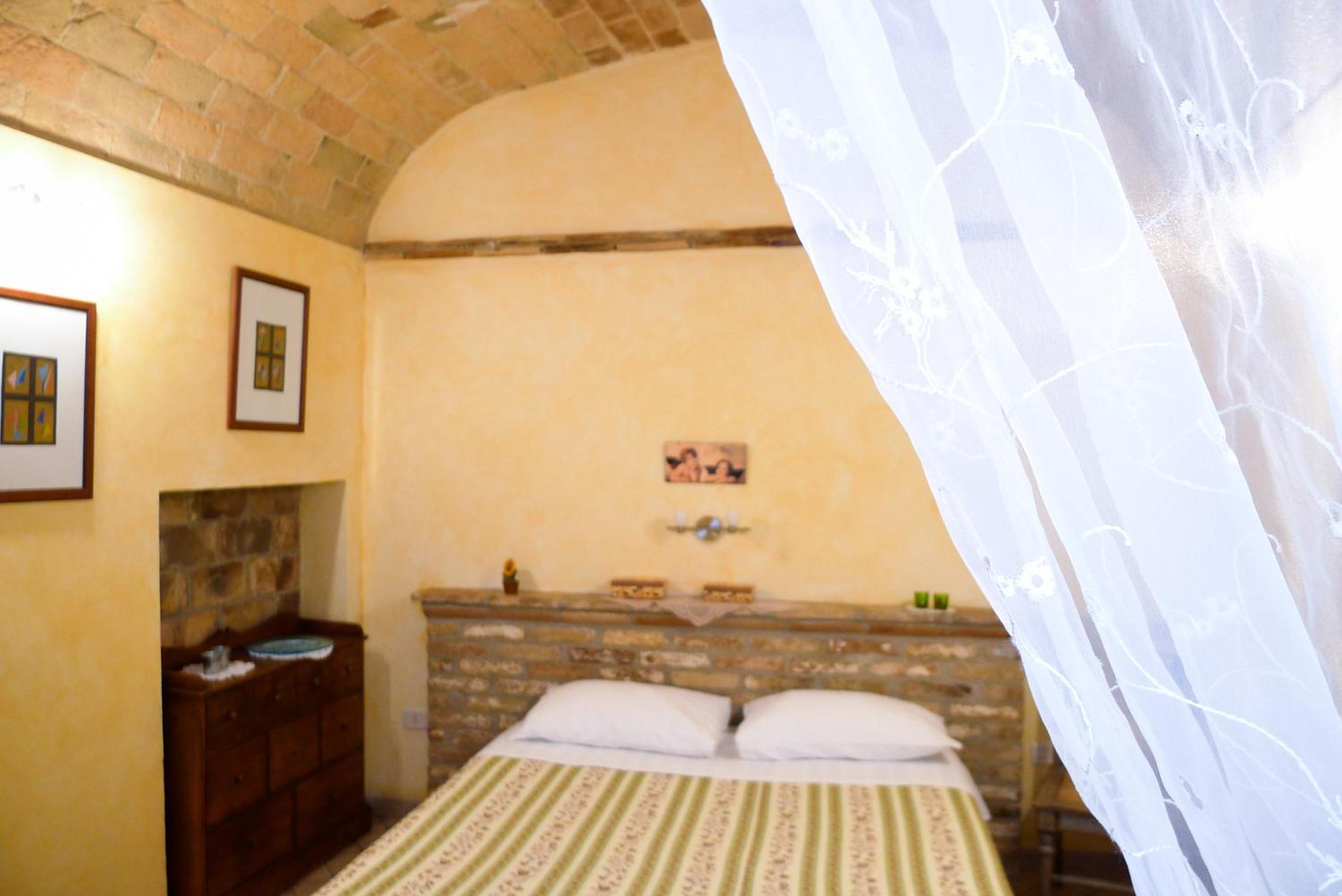 Double Room with Private External Bathroom photo 1