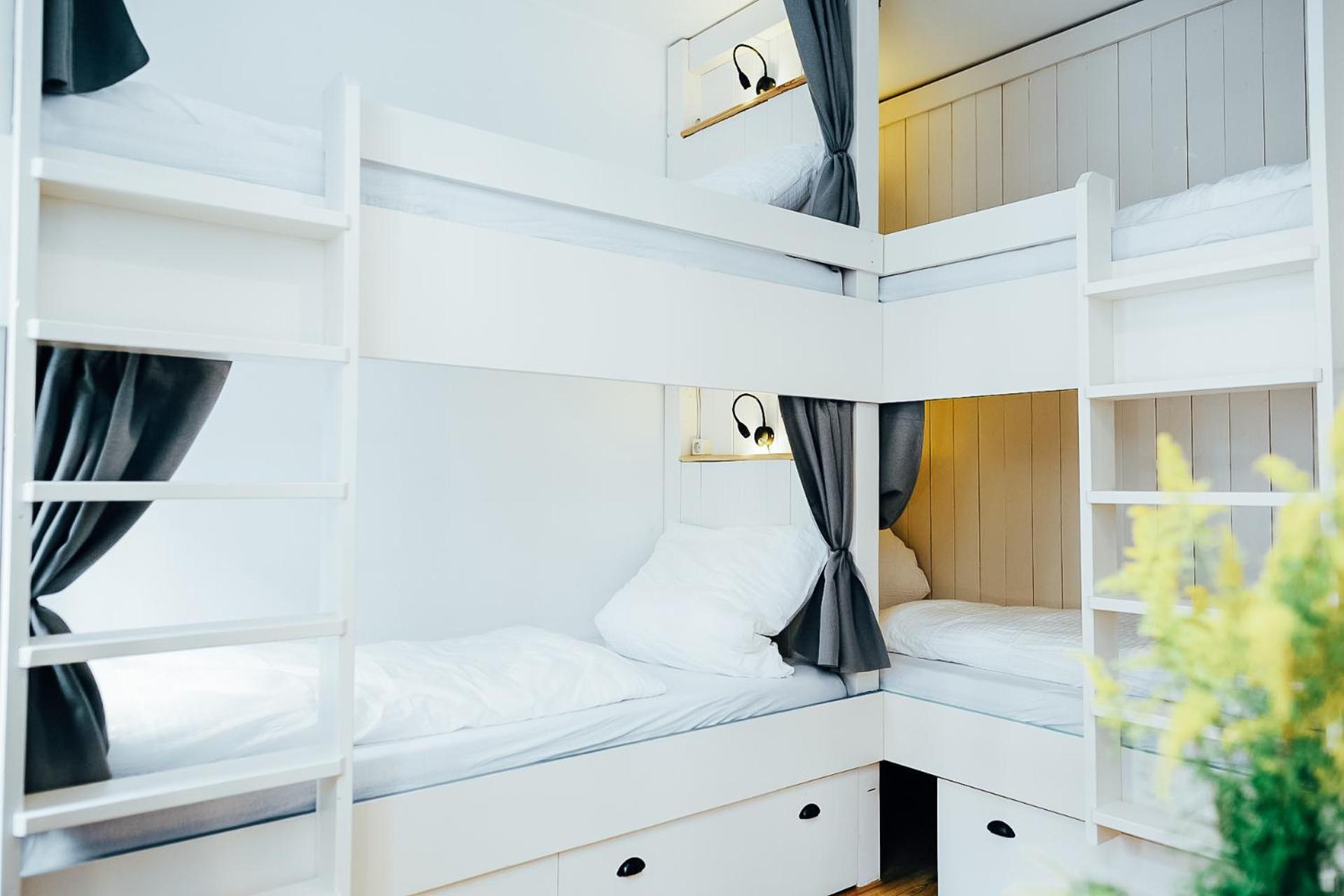 Bed in 10-Bed Mixed Dormitory Room photo 1