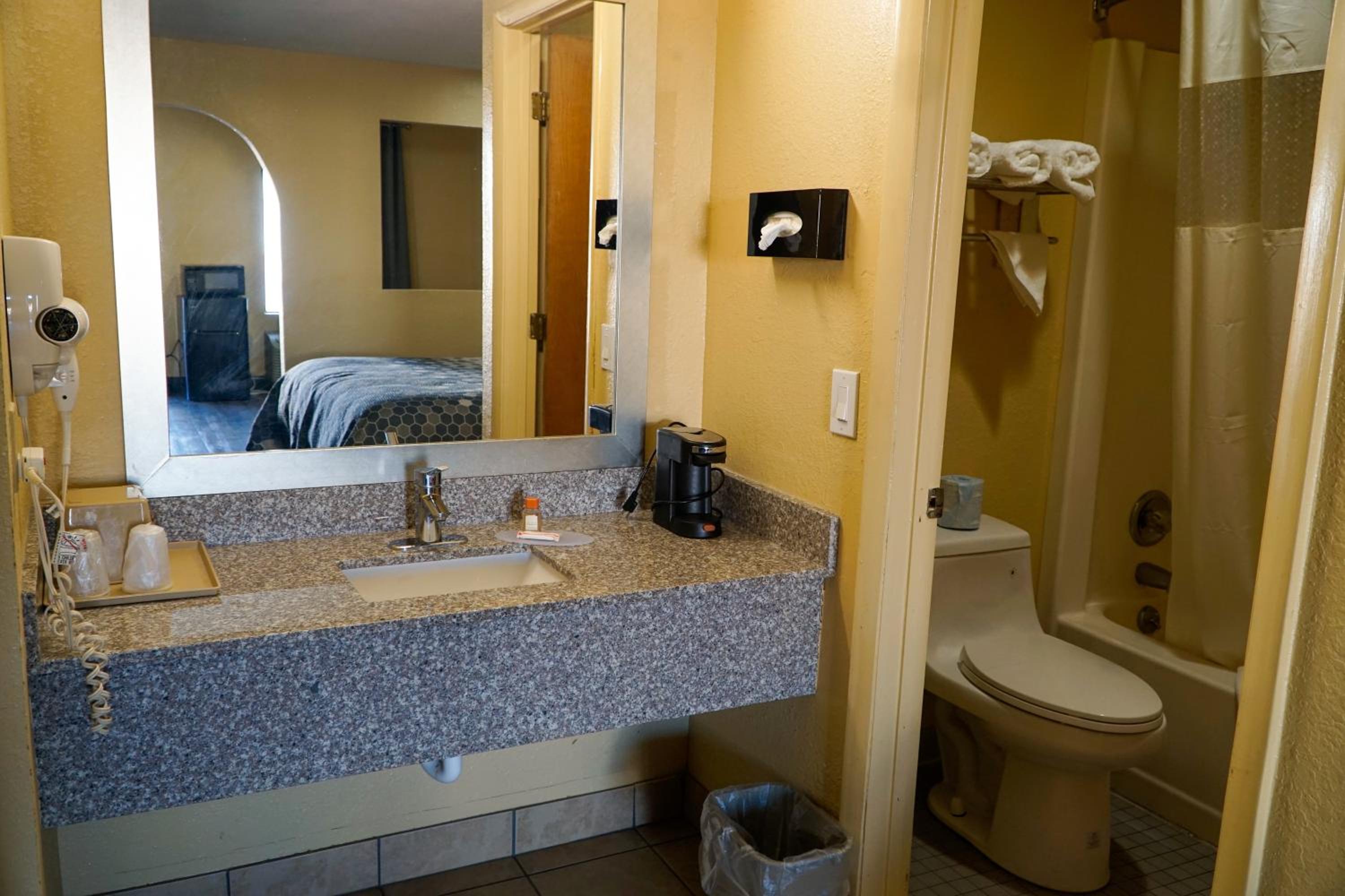 King Suite photo 3