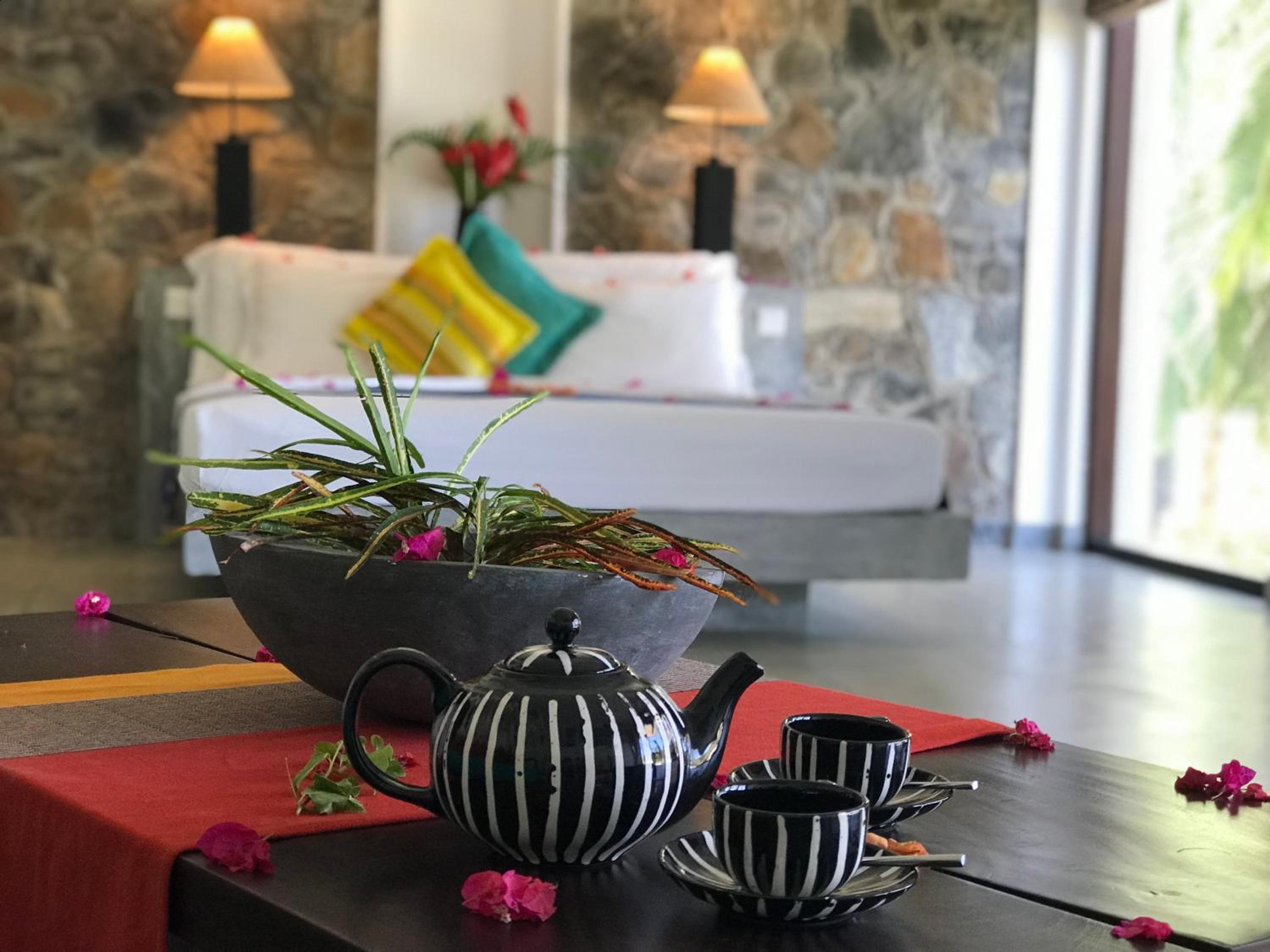 Honeymoon Suite - Photo 3