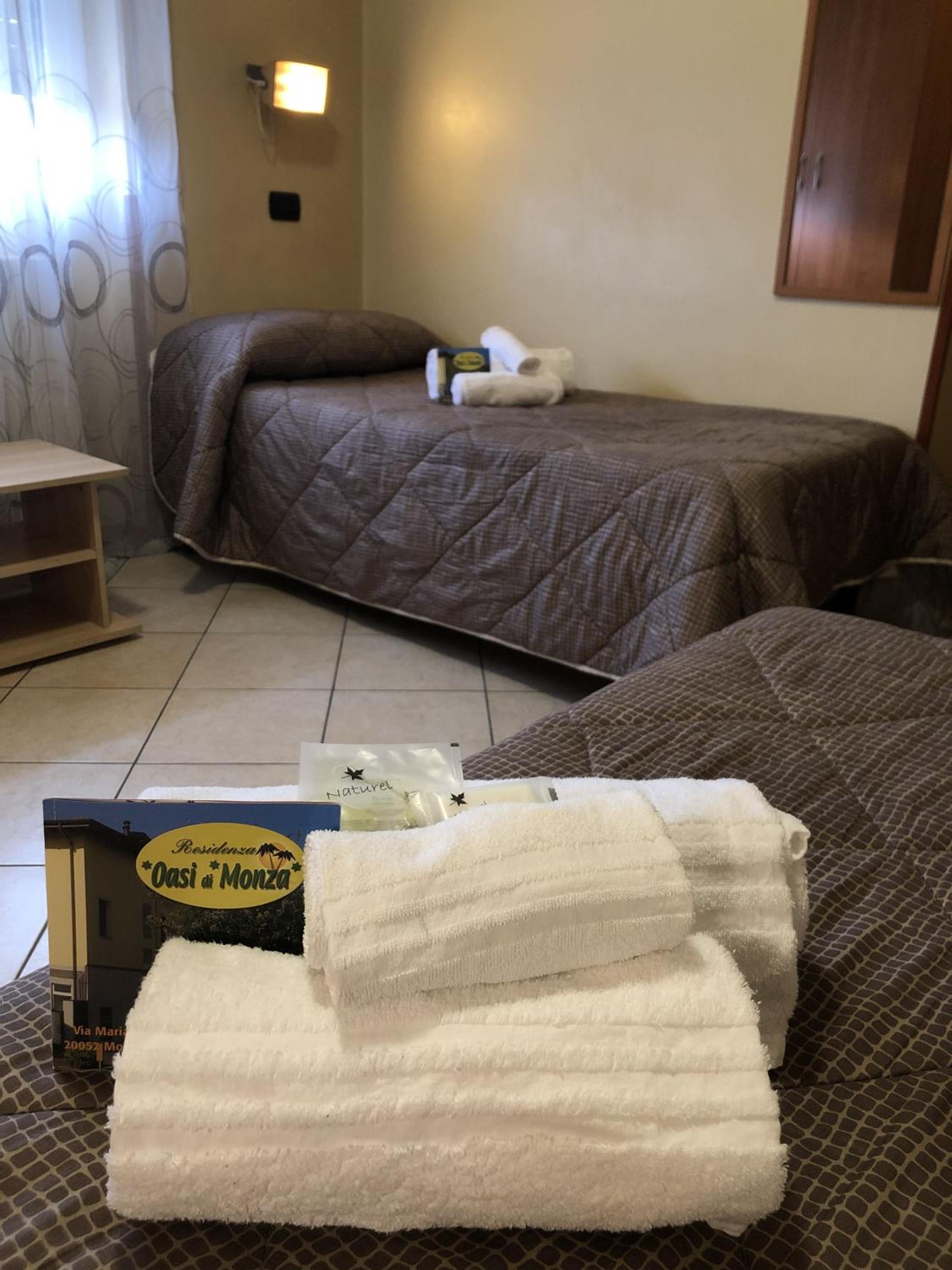 Twin Room - Photo 6