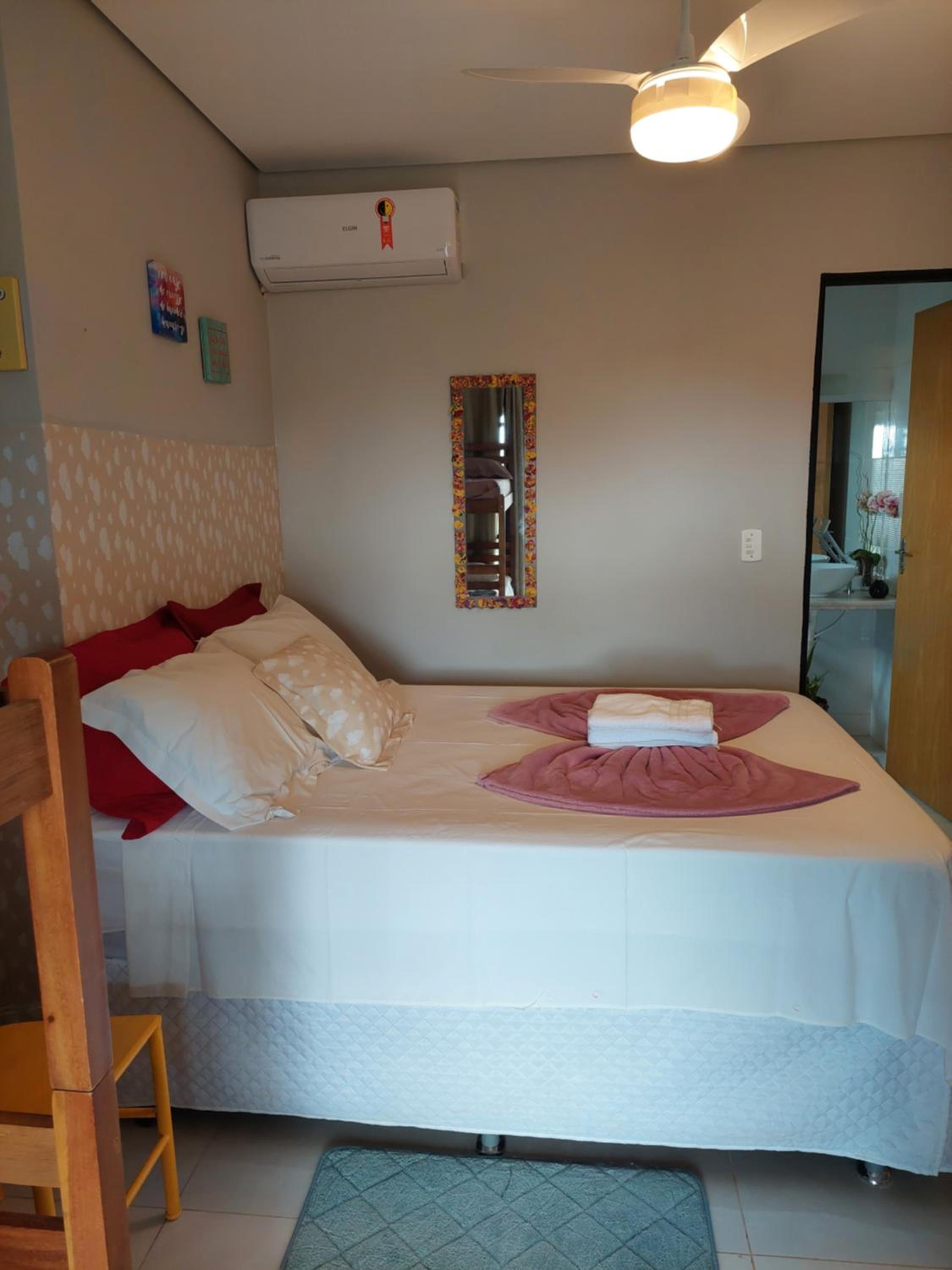Standard Double Room - Photo 16
