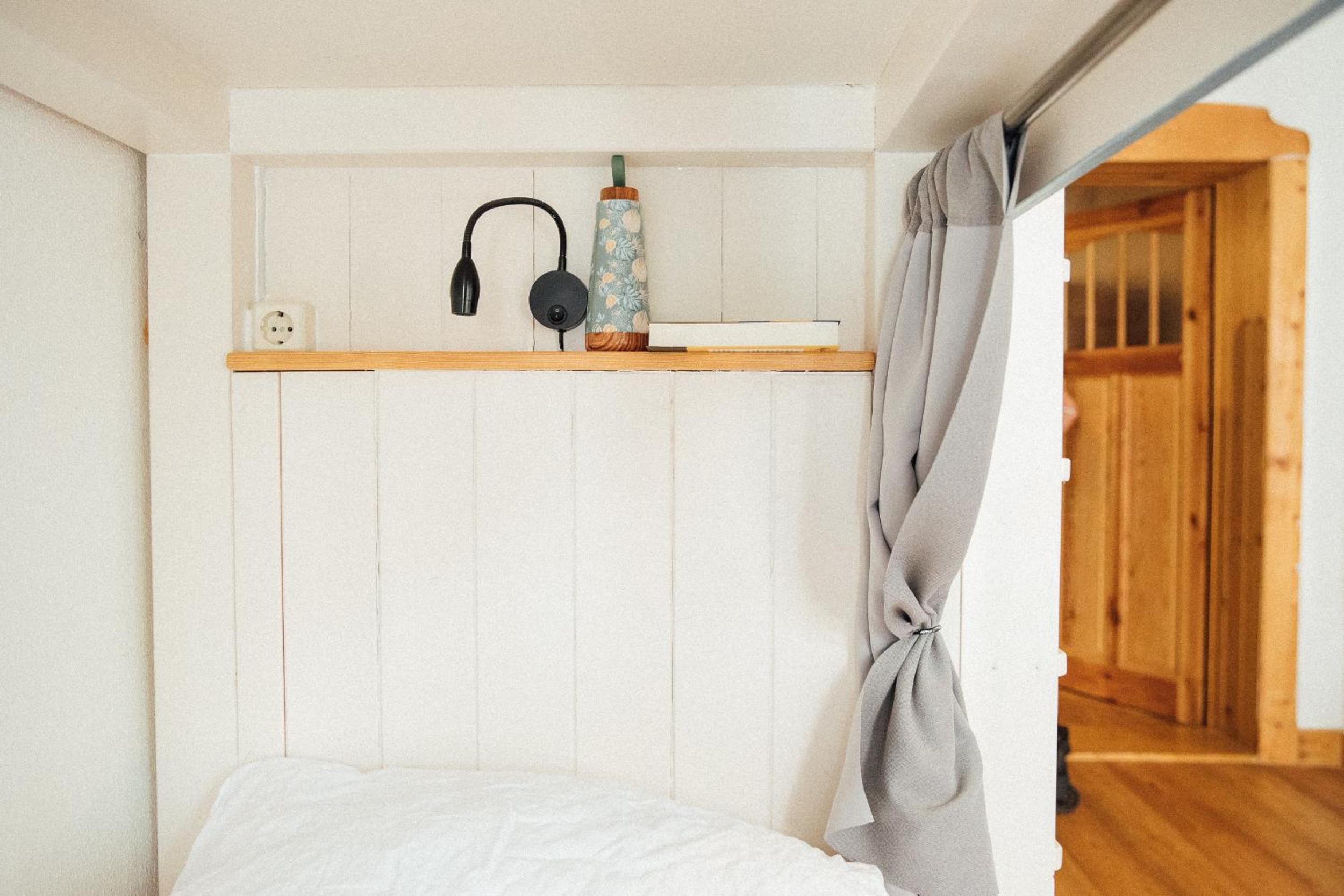 Bed in 4-Bed Mixed Dormitory Room photo 3